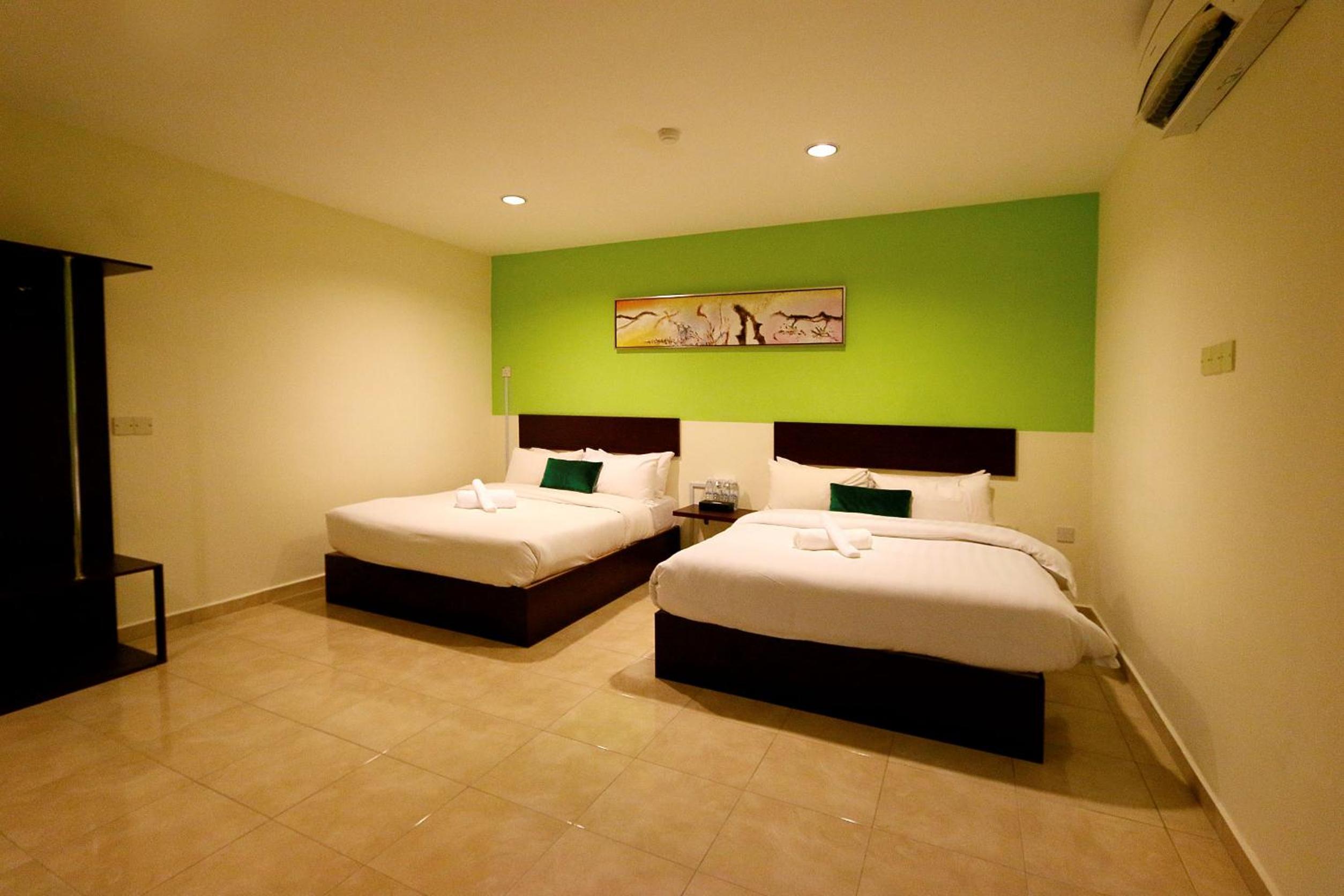 Standard Family Room - Photo 2