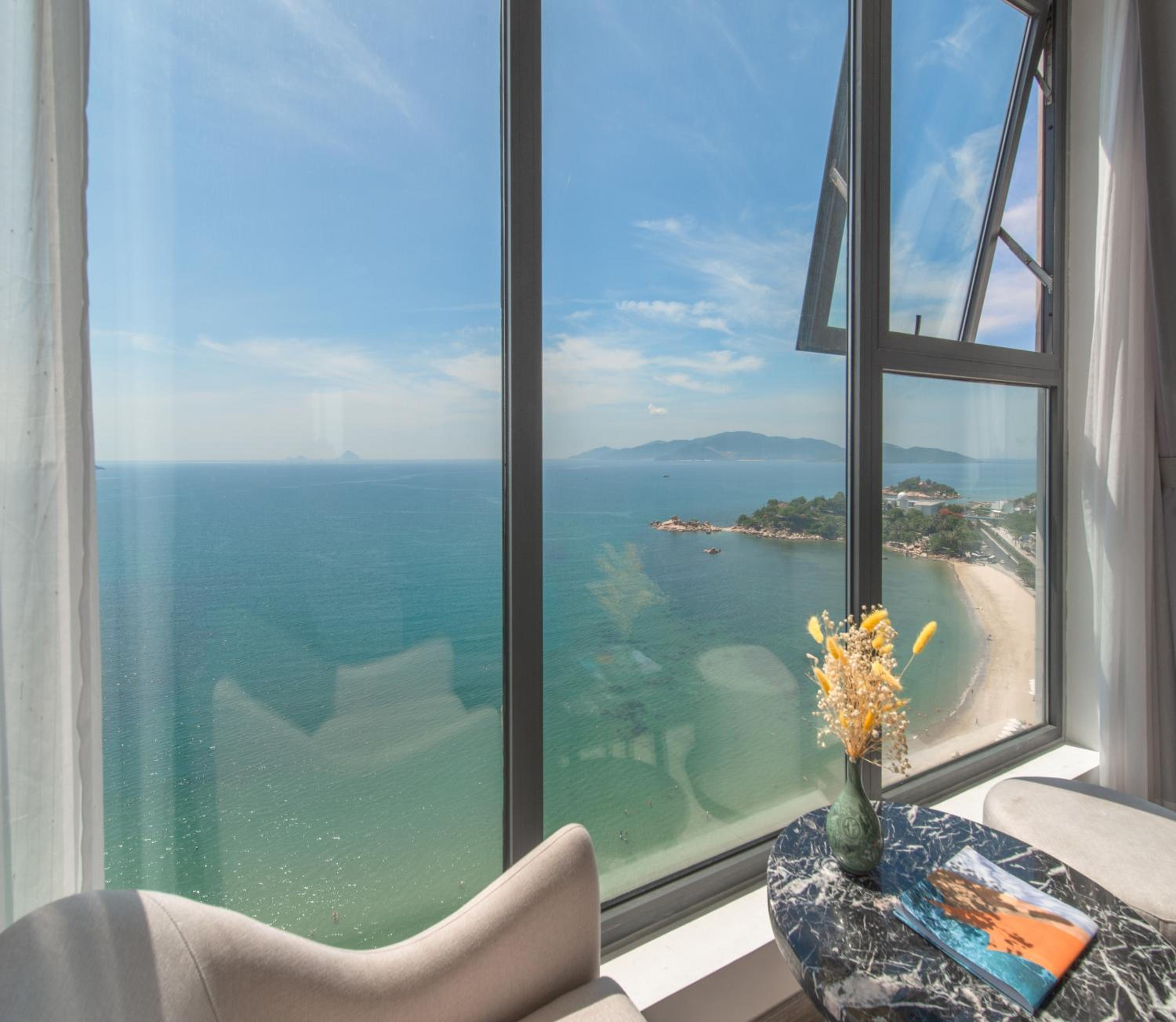 Deluxe Twin Room with Ocean View   - Photo 2