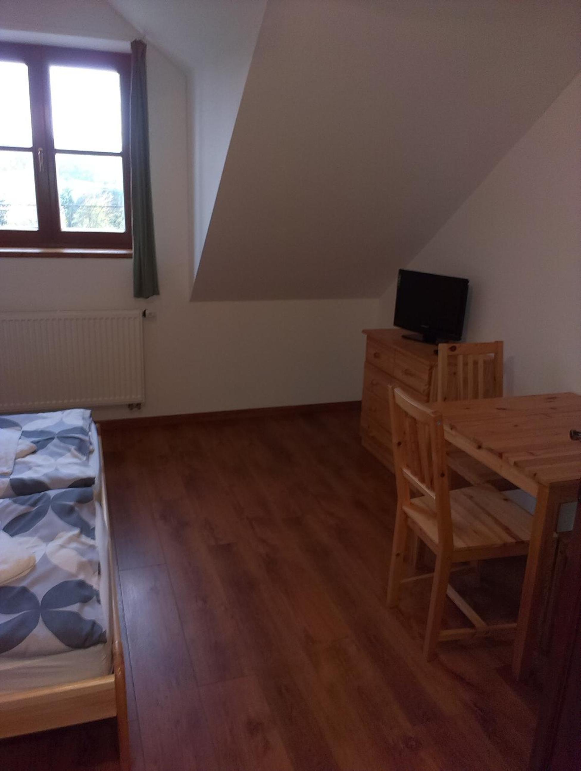 Double Room with Private Bathroom photo 3