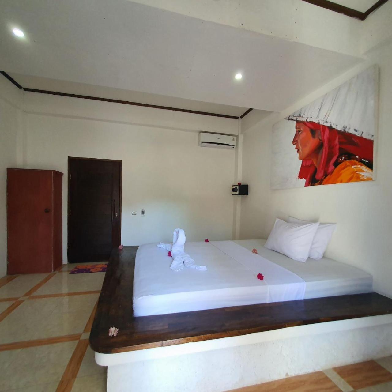 Standard Double Room - Photo 27