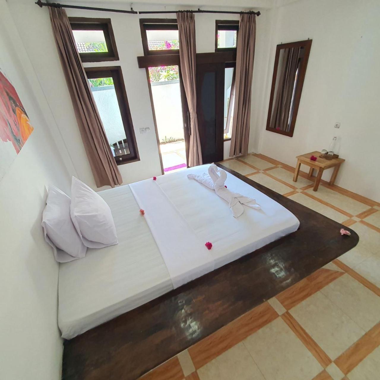 Standard Double Room - Photo 21