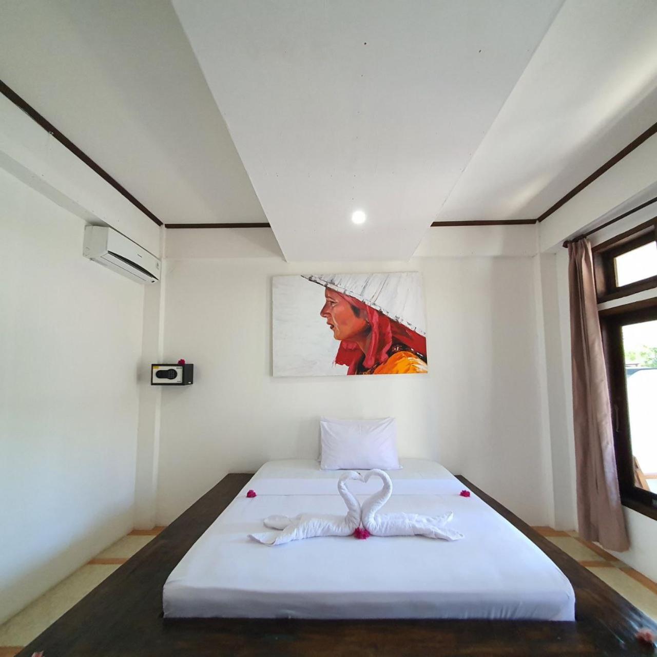 Standard Double Room - Photo 19