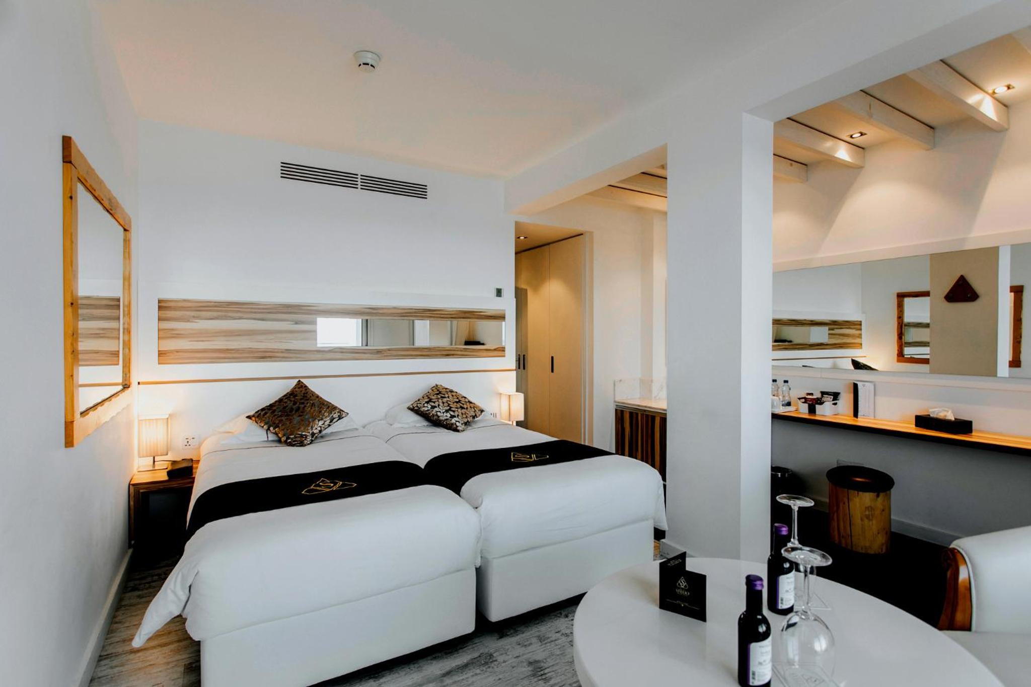 Superior Twin Room with Sea View photo 3