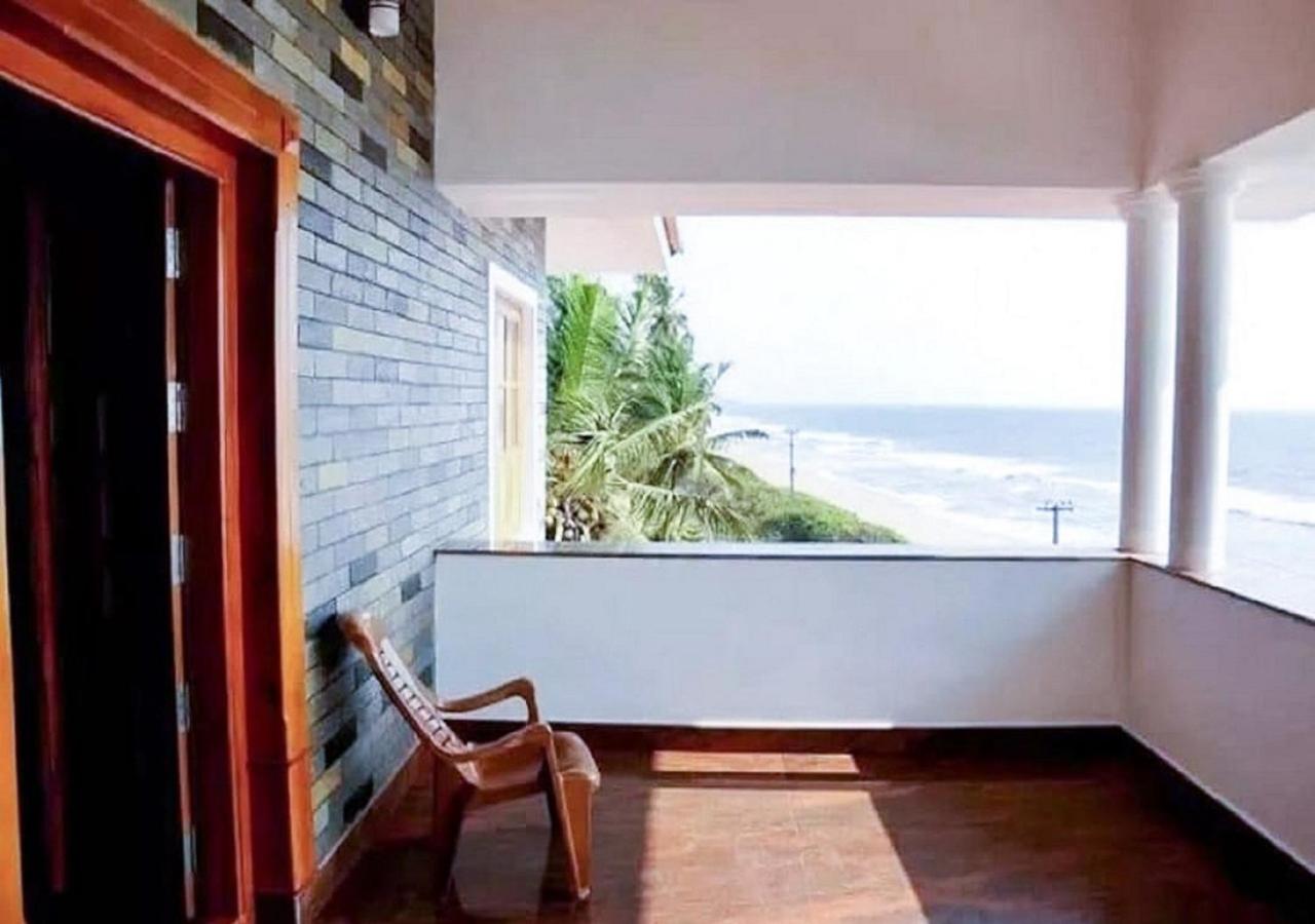 Double Room With Balcony And Sea View