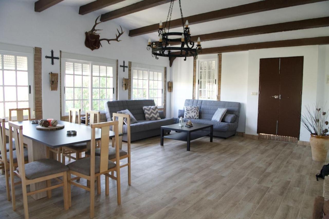 Casa de cuatro habitaciones