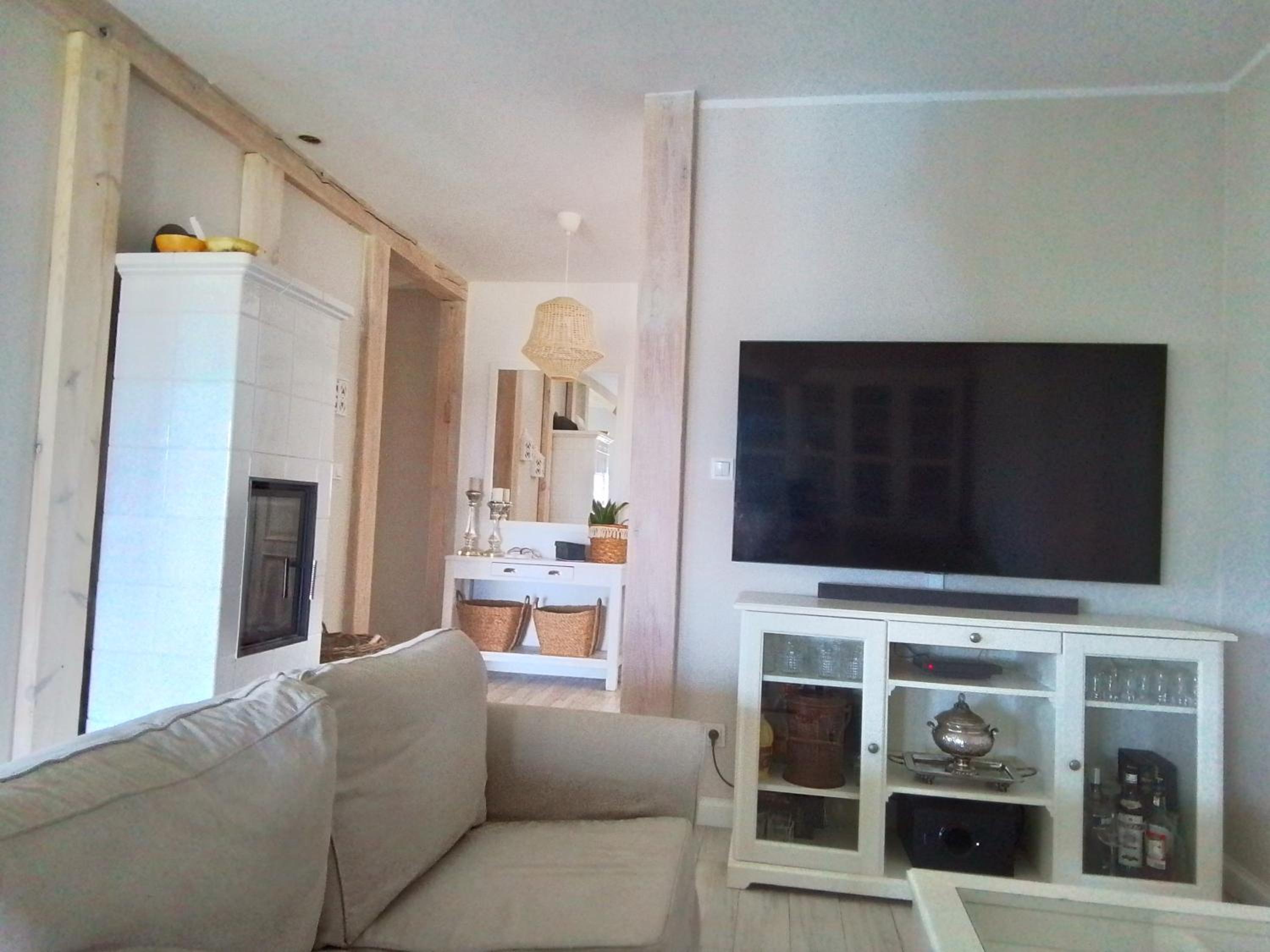 Three-Bedroom House photo 3