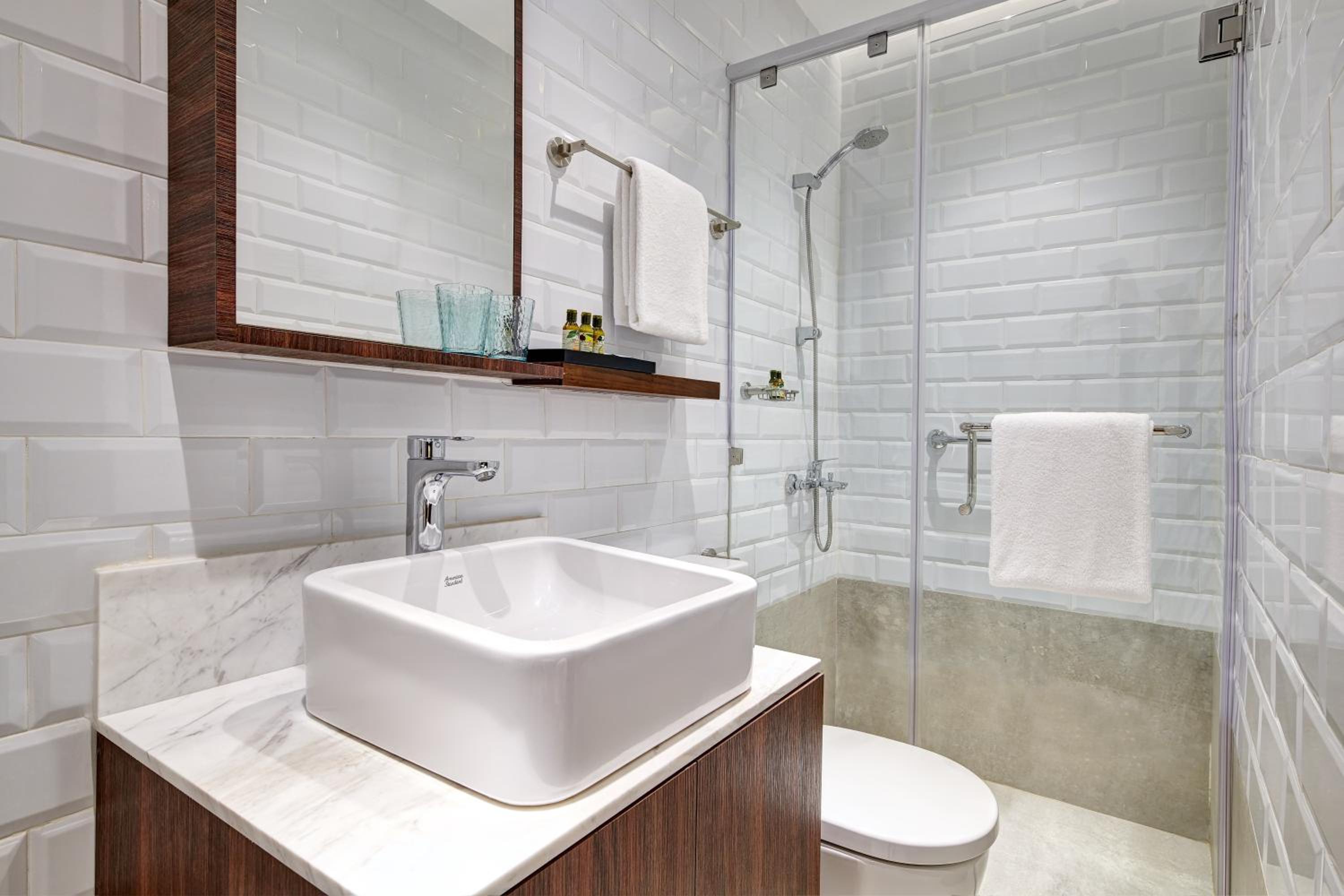 Solo Plus Room (10 AM – 6 PM) – DAY USE ONLY
