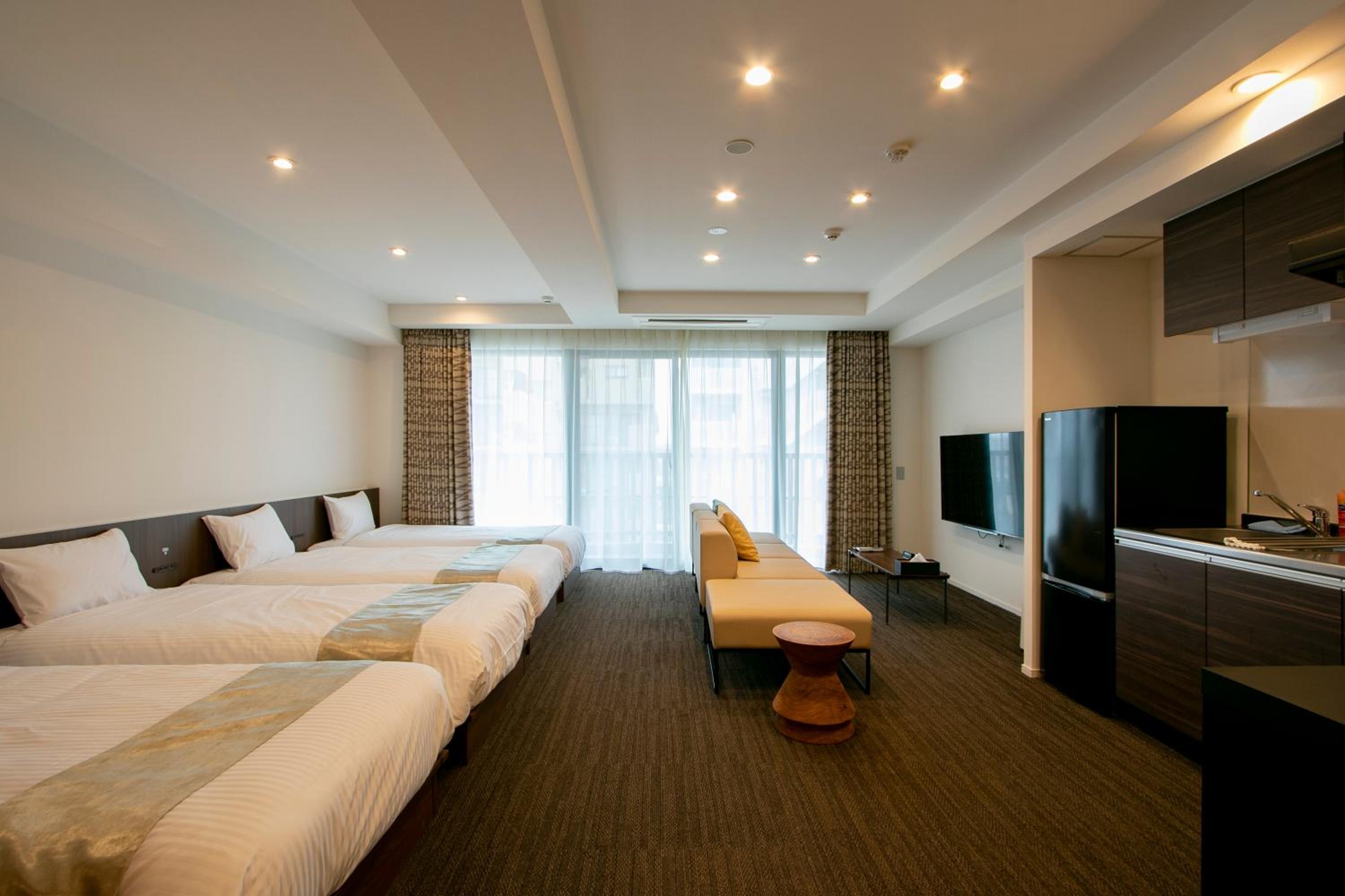 Deluxe Family Room photo 2