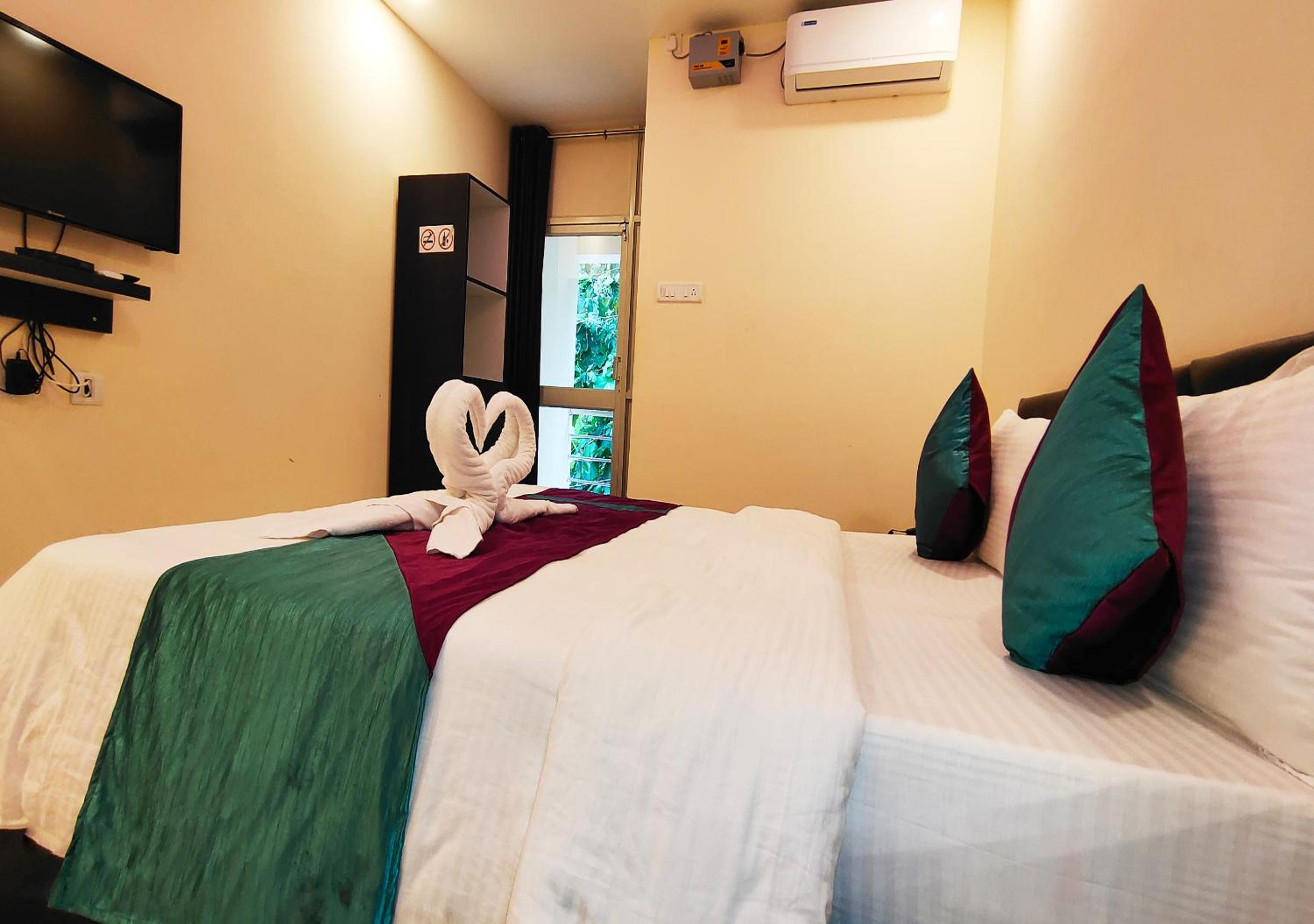 Deluxe Room - Photo 1