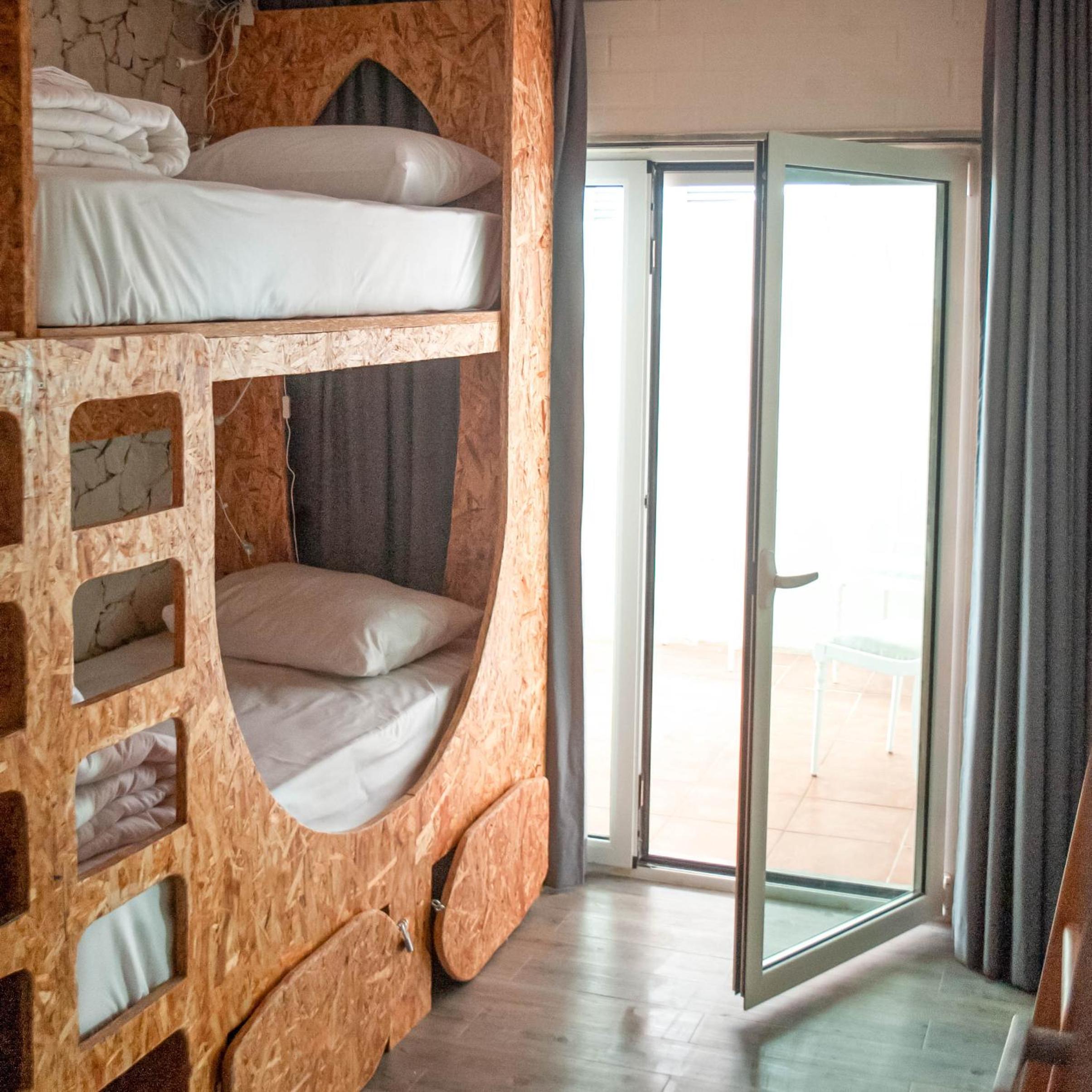 Bed in 6-Bed Female Dormitory Room photo 1