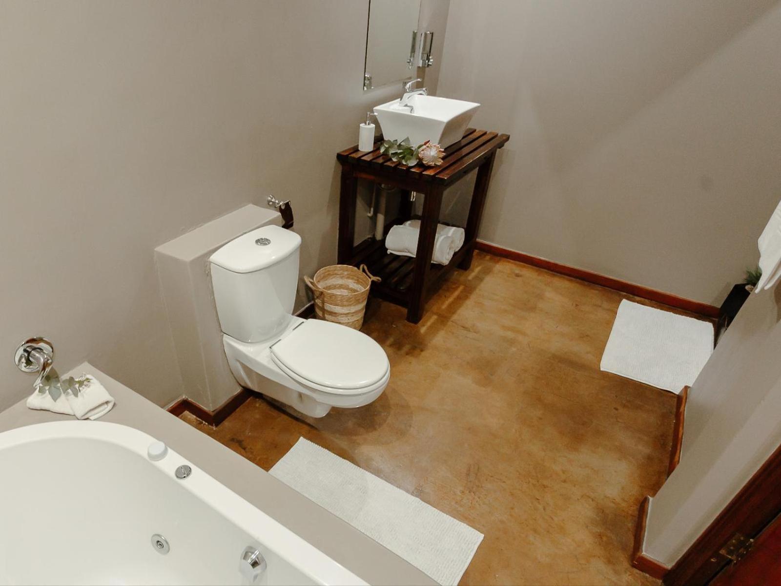 Deluxe Queen Room - Photo 7
