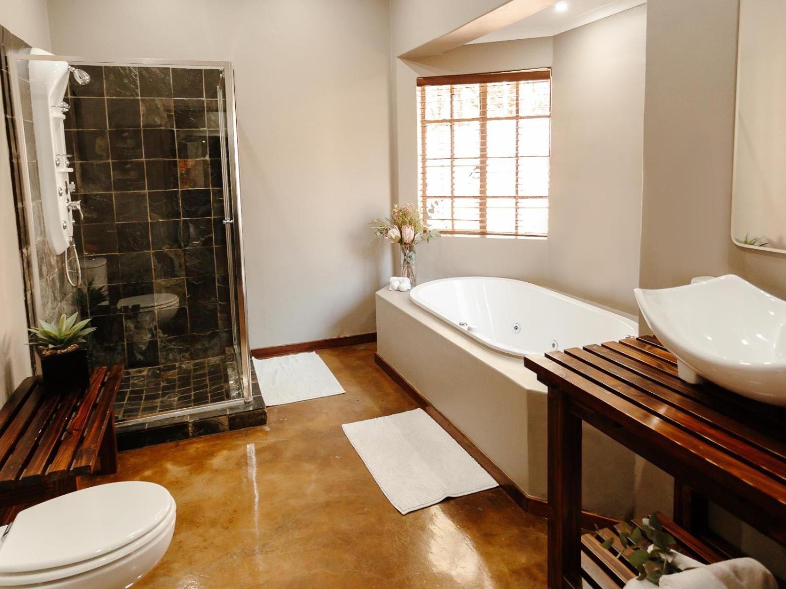 Standard Queen Room - Photo 2