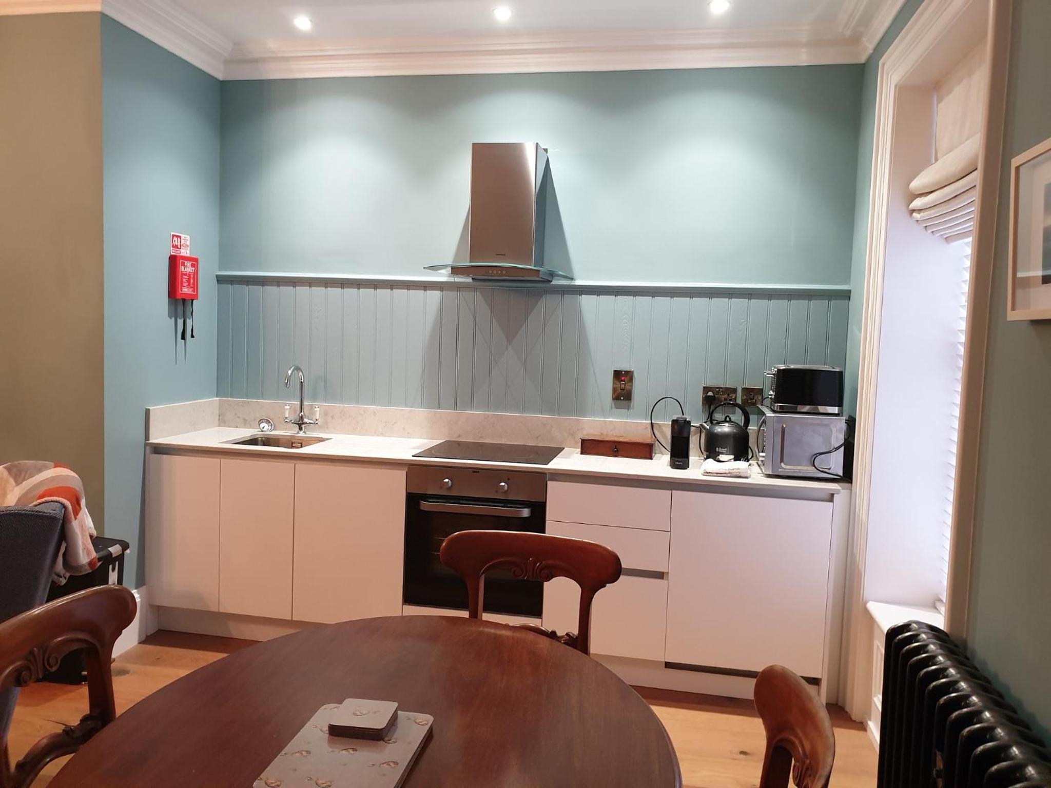 Two Bedroom Luxury Apartment – King Beds photo 2
