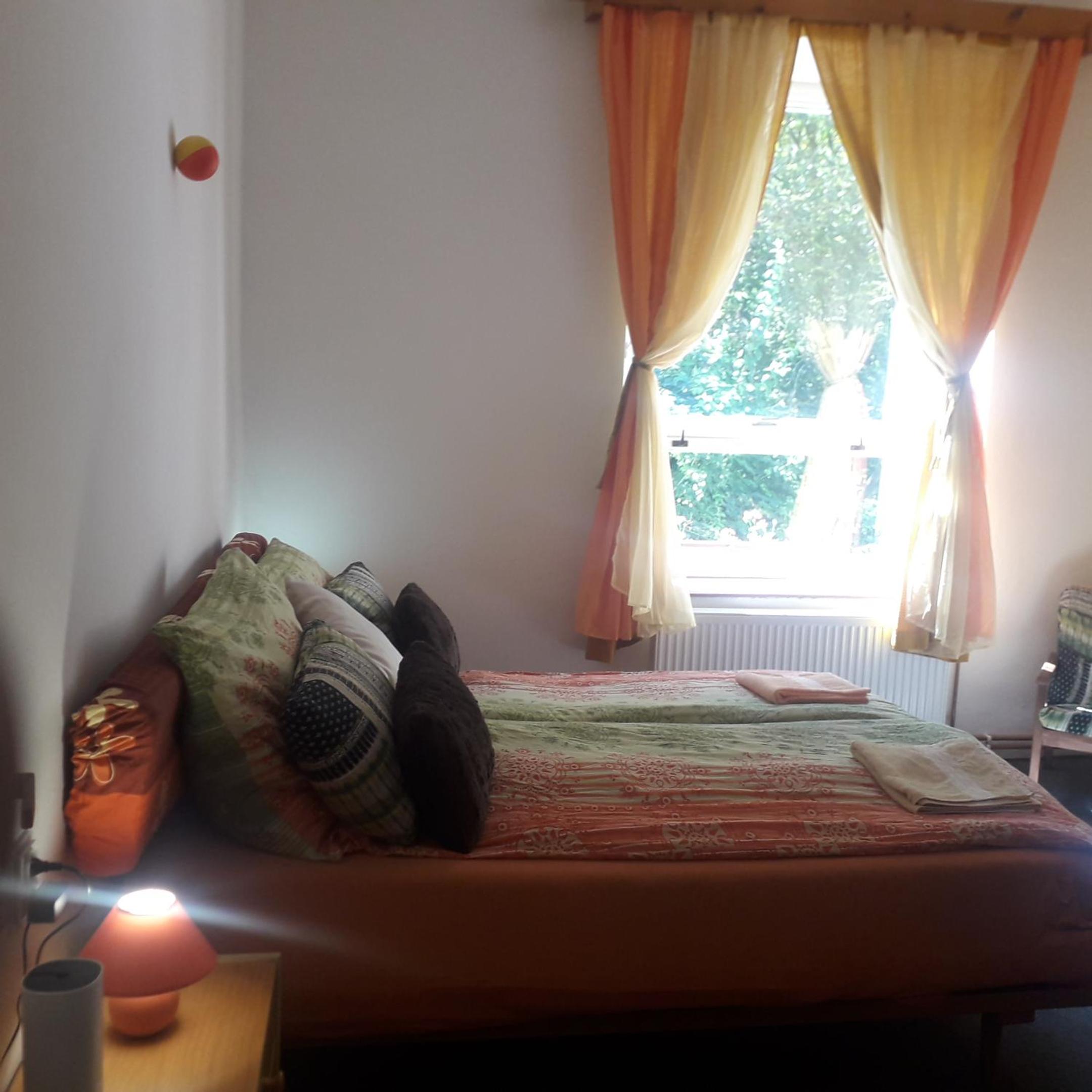Double Room with Private Bathroom - Photo 8