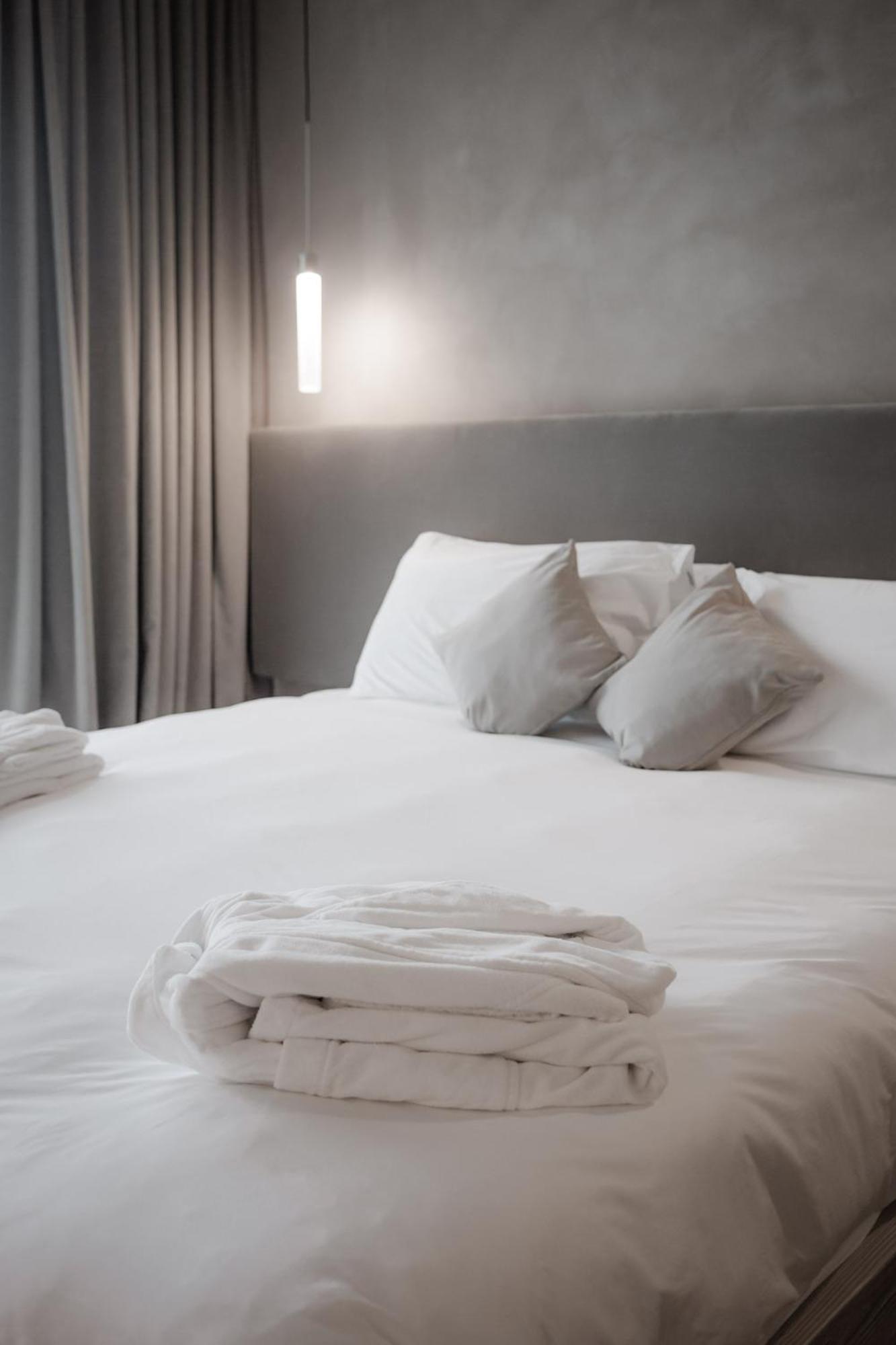 Deluxe Family Suite photo 3