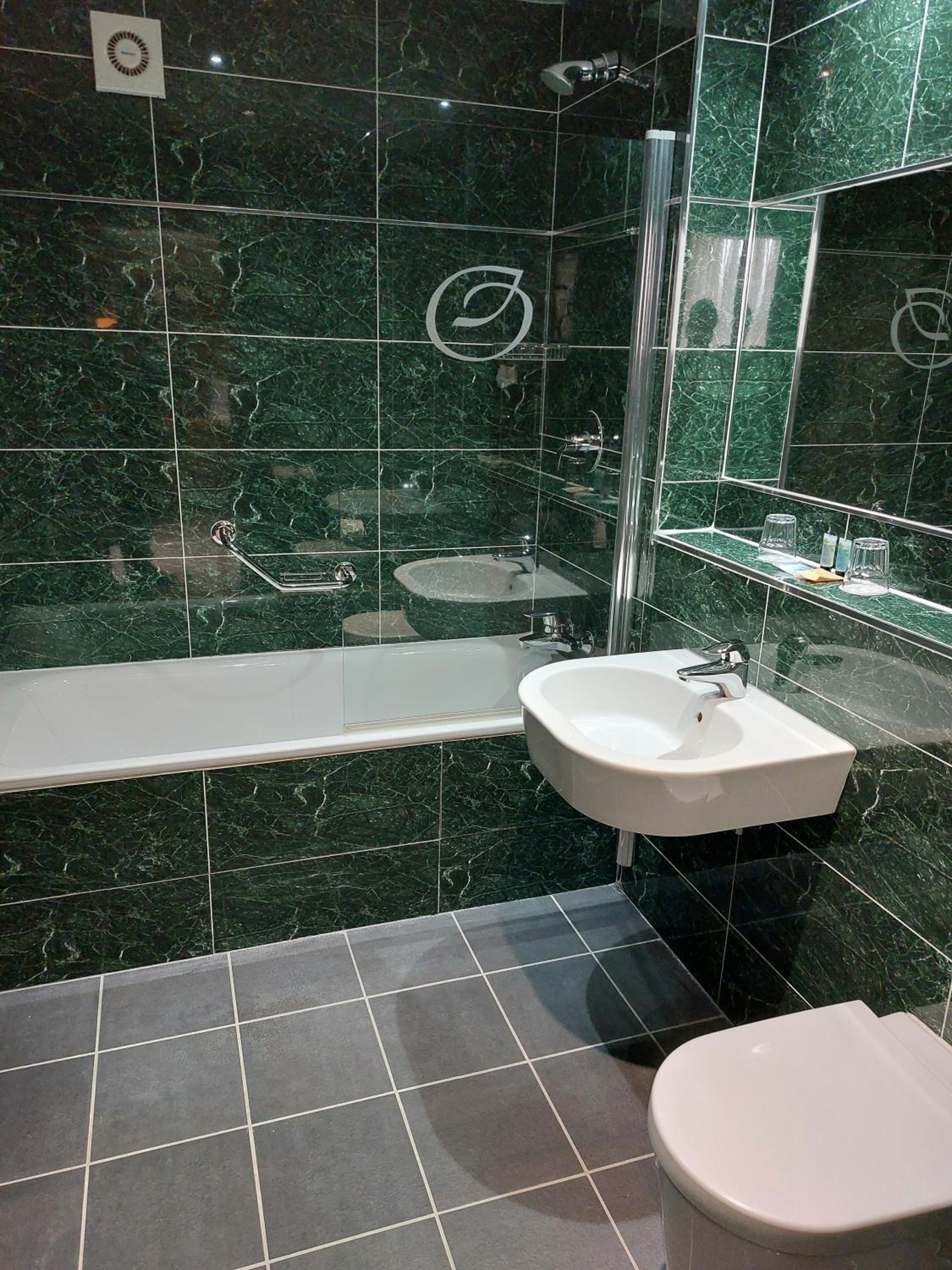 Executive Double Room - Photo 4