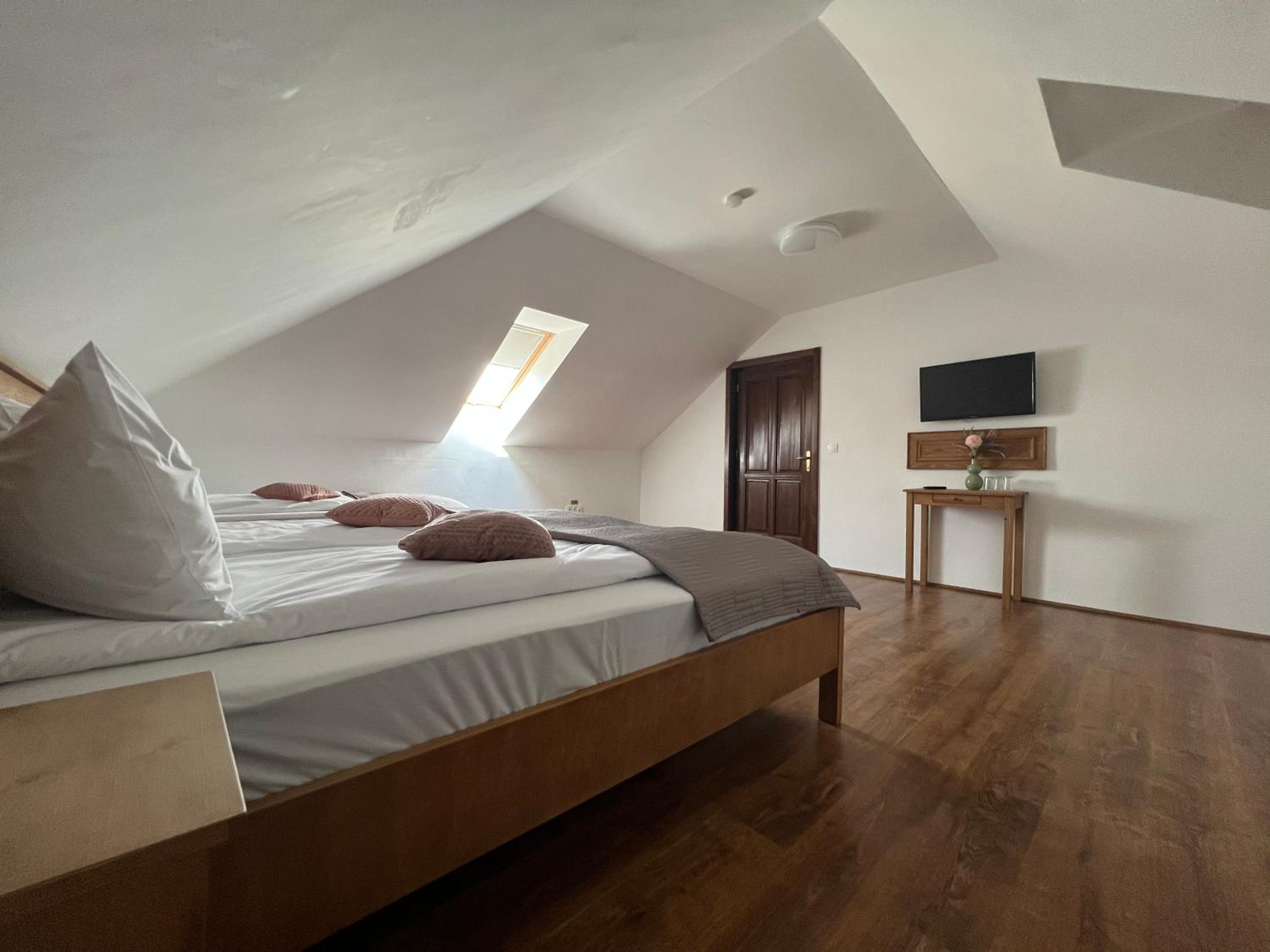 Triple Room photo 3