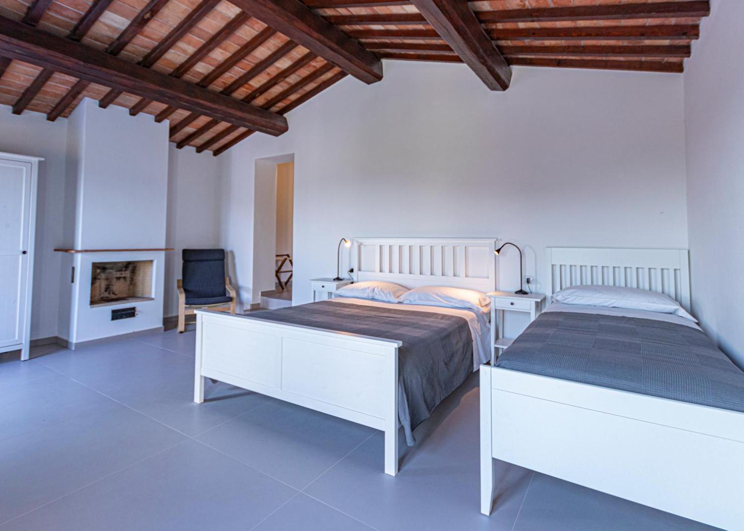 Superior Triple Room with Sea View photo 3