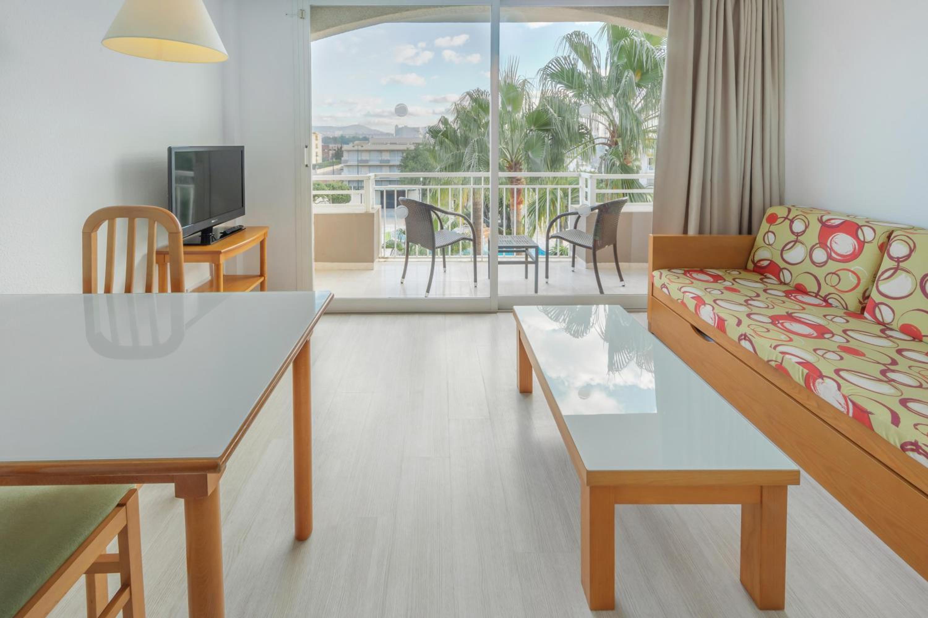 One-Bedroom Apartment (2 Adults) - Photo 4