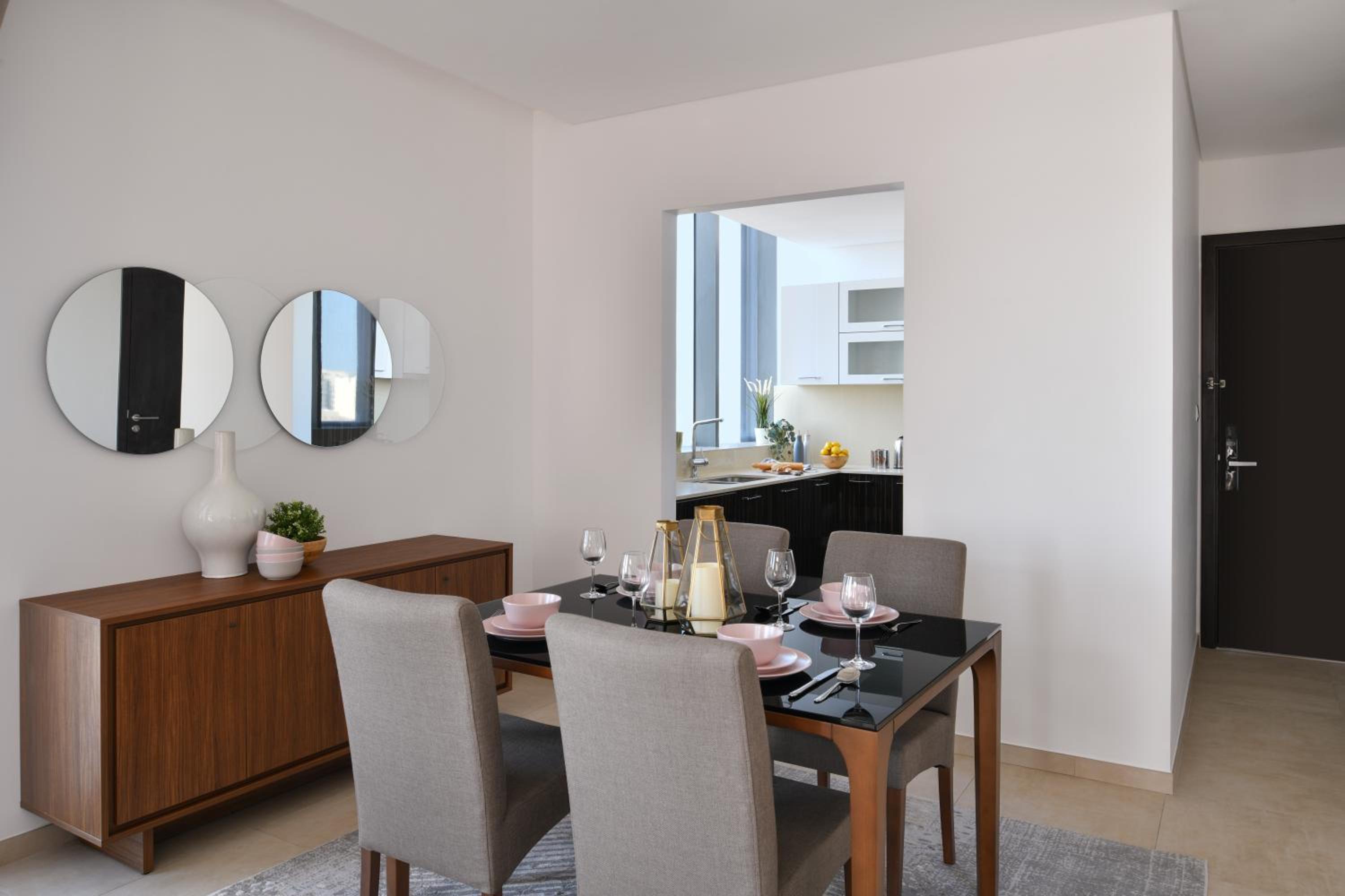 One-Bedroom Apartment - Photo 4