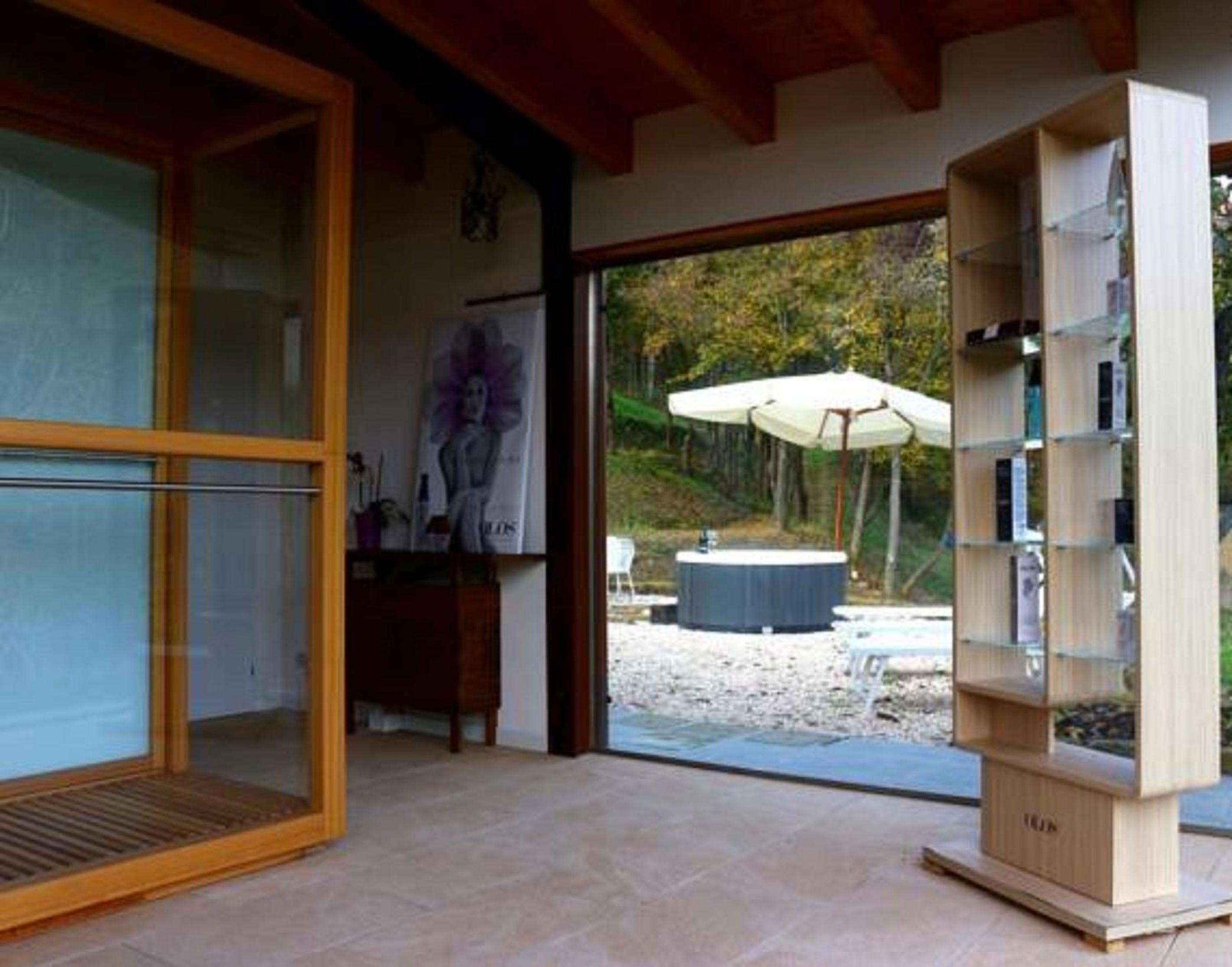 Suite with Spa Access photo 2