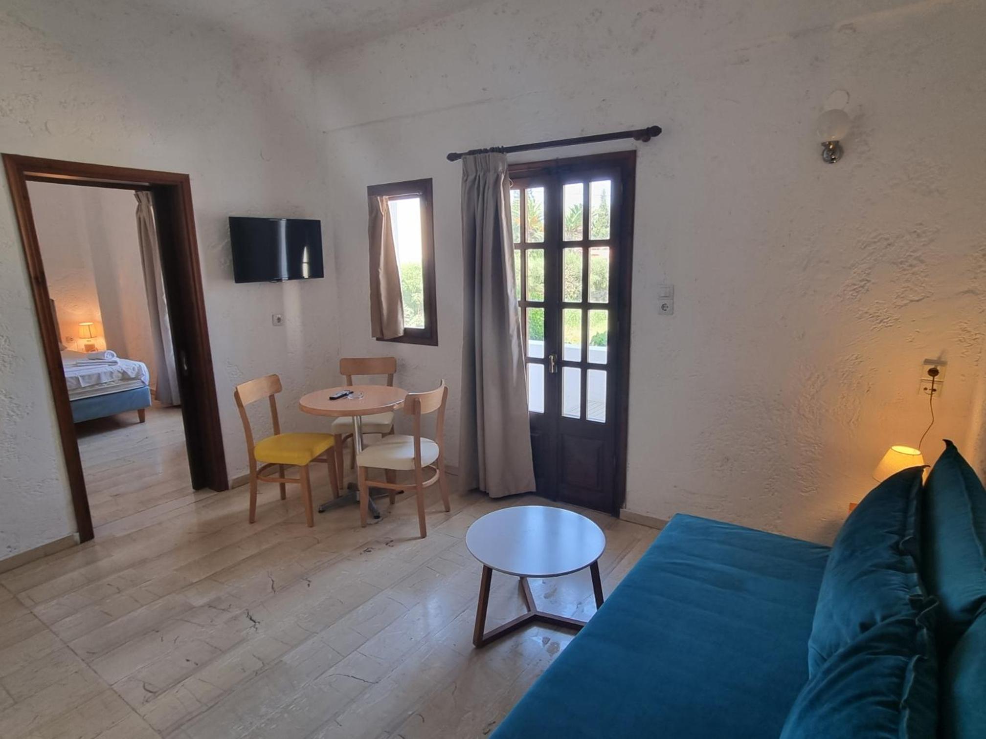 Suite with Pool View