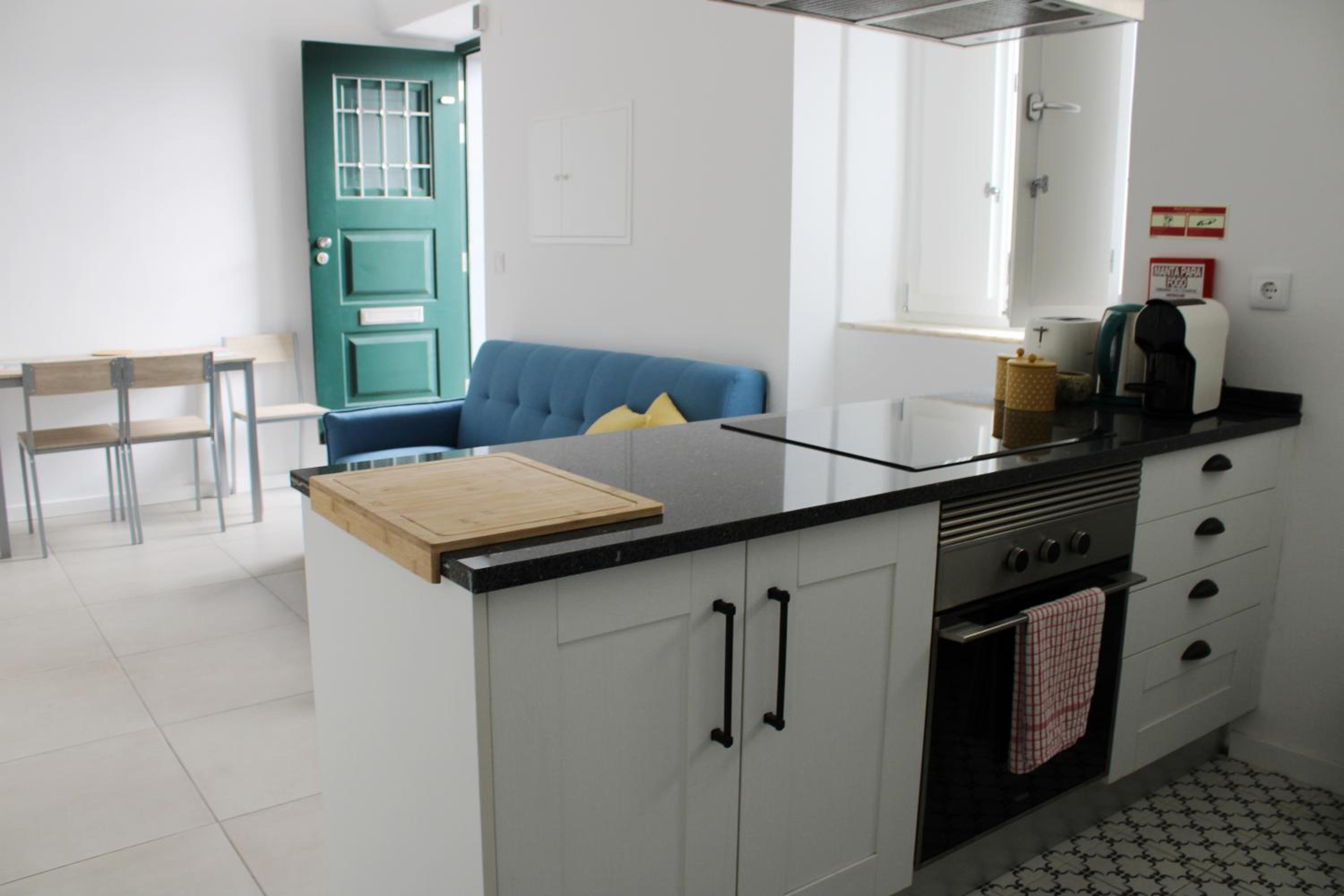 Two-Bedroom House - Photo 10