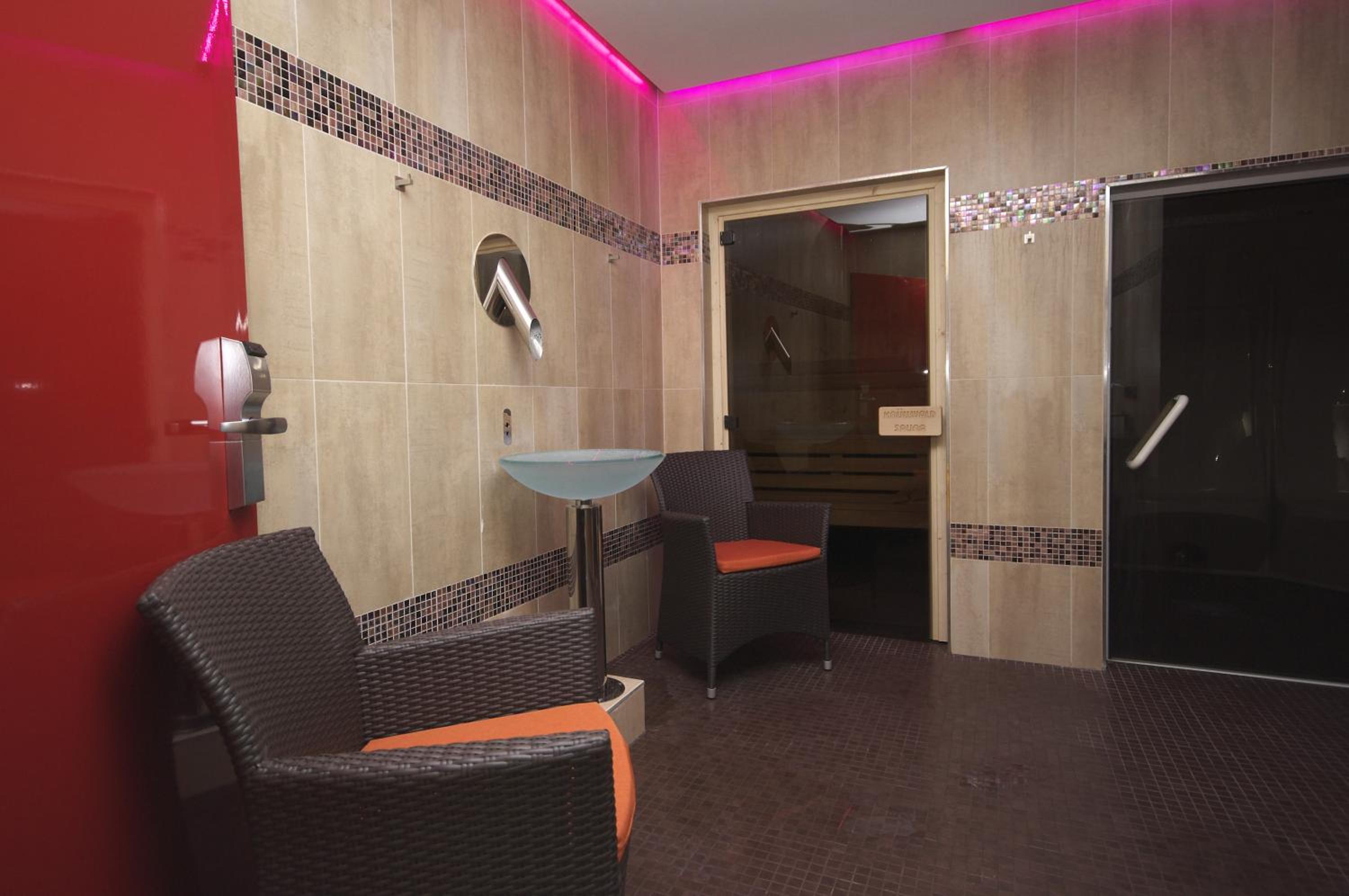 Double Room - Photo 6