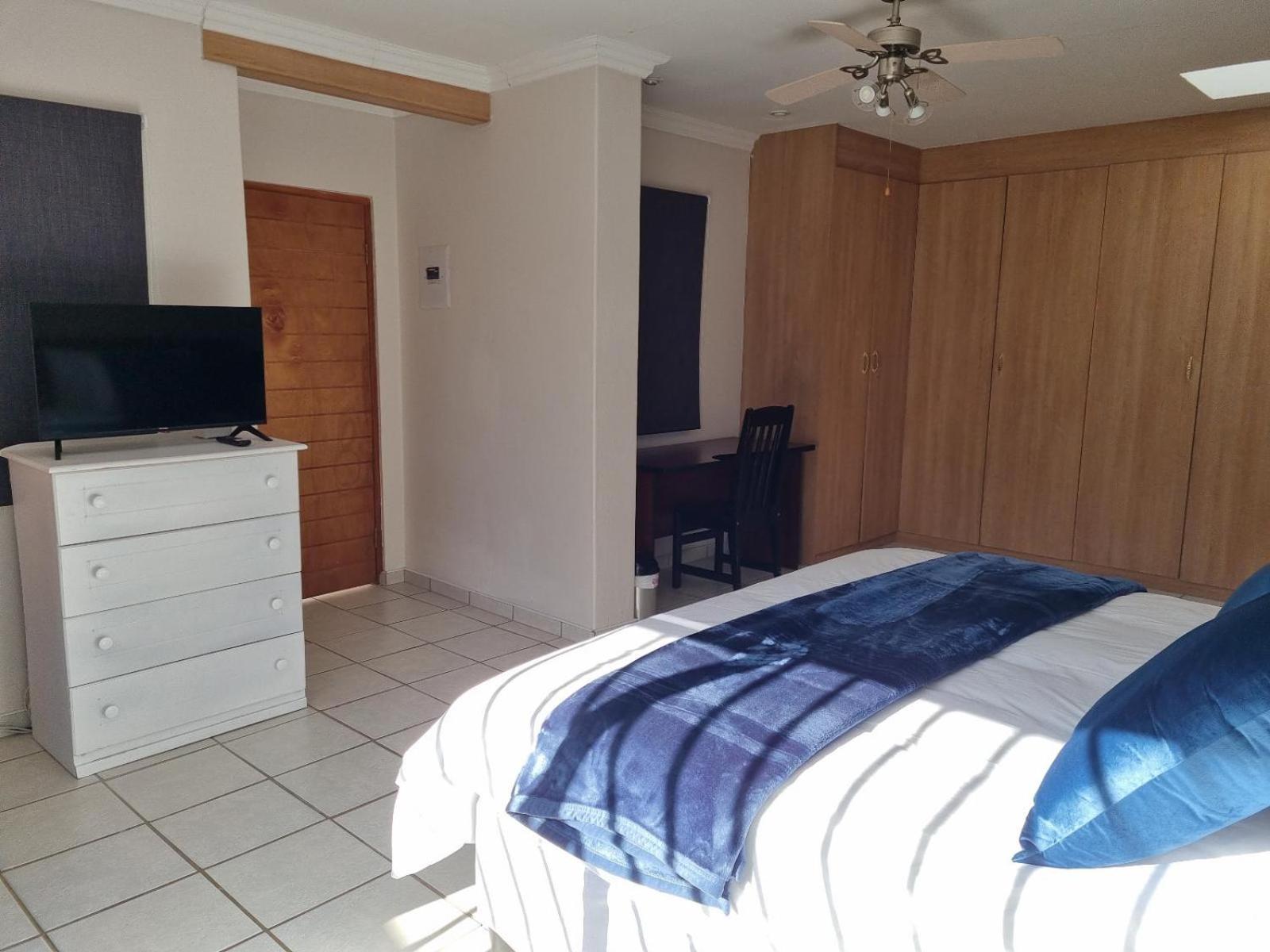 Honeymoon Suite photo 2