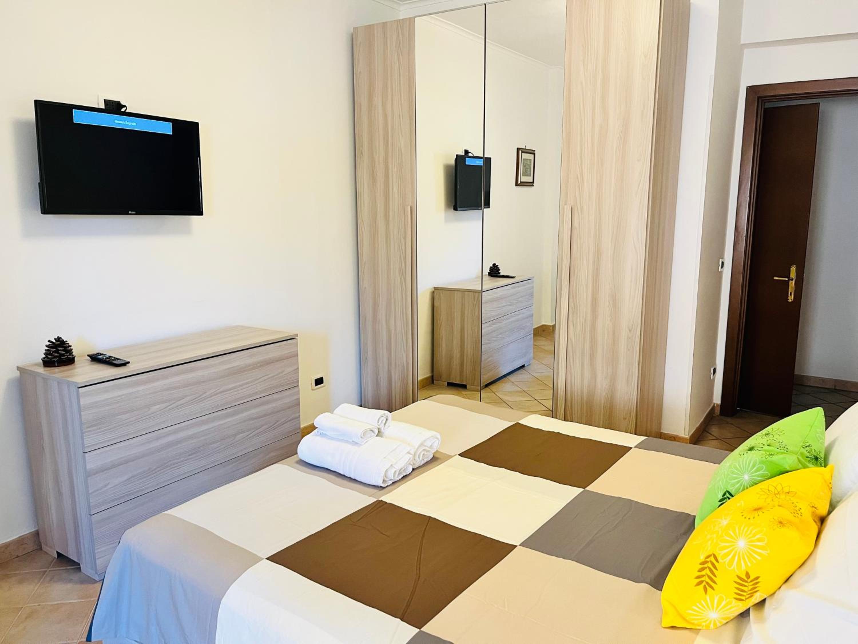 Double or Twin Room with Private External Bathroom