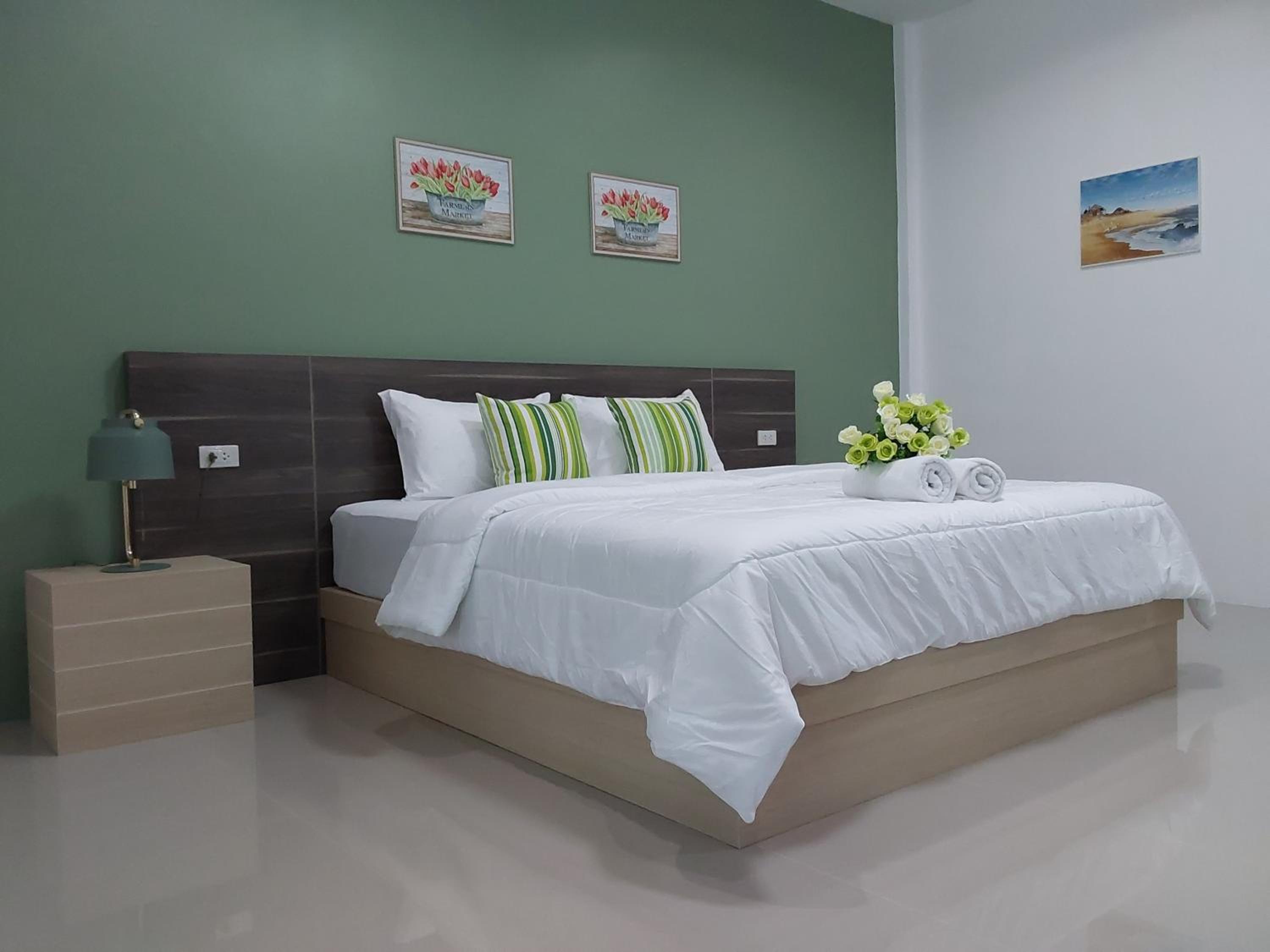 One-Bedroom Villa - Photo 2
