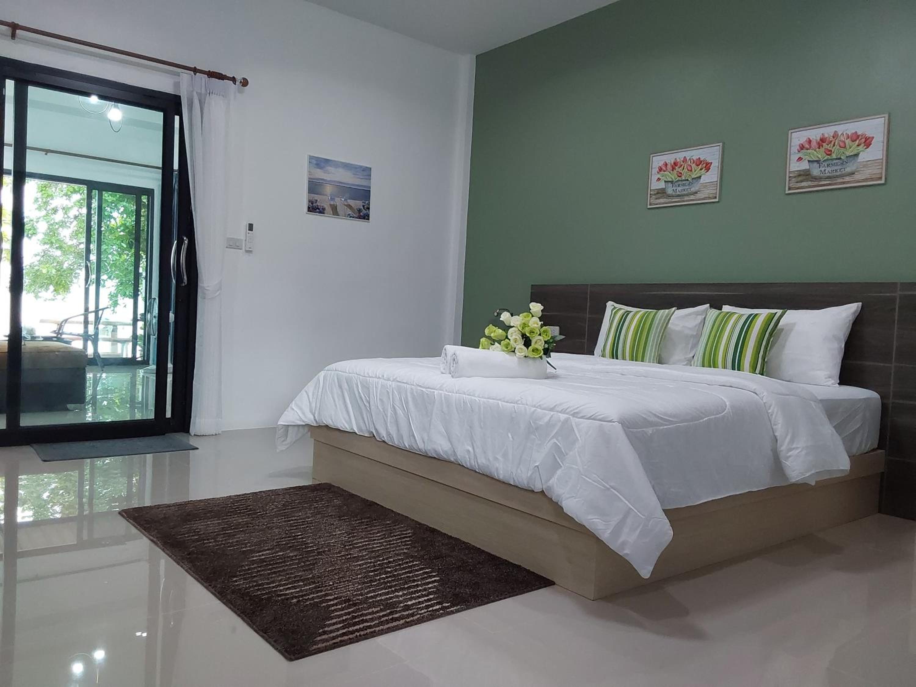 One-Bedroom Villa - Photo 10