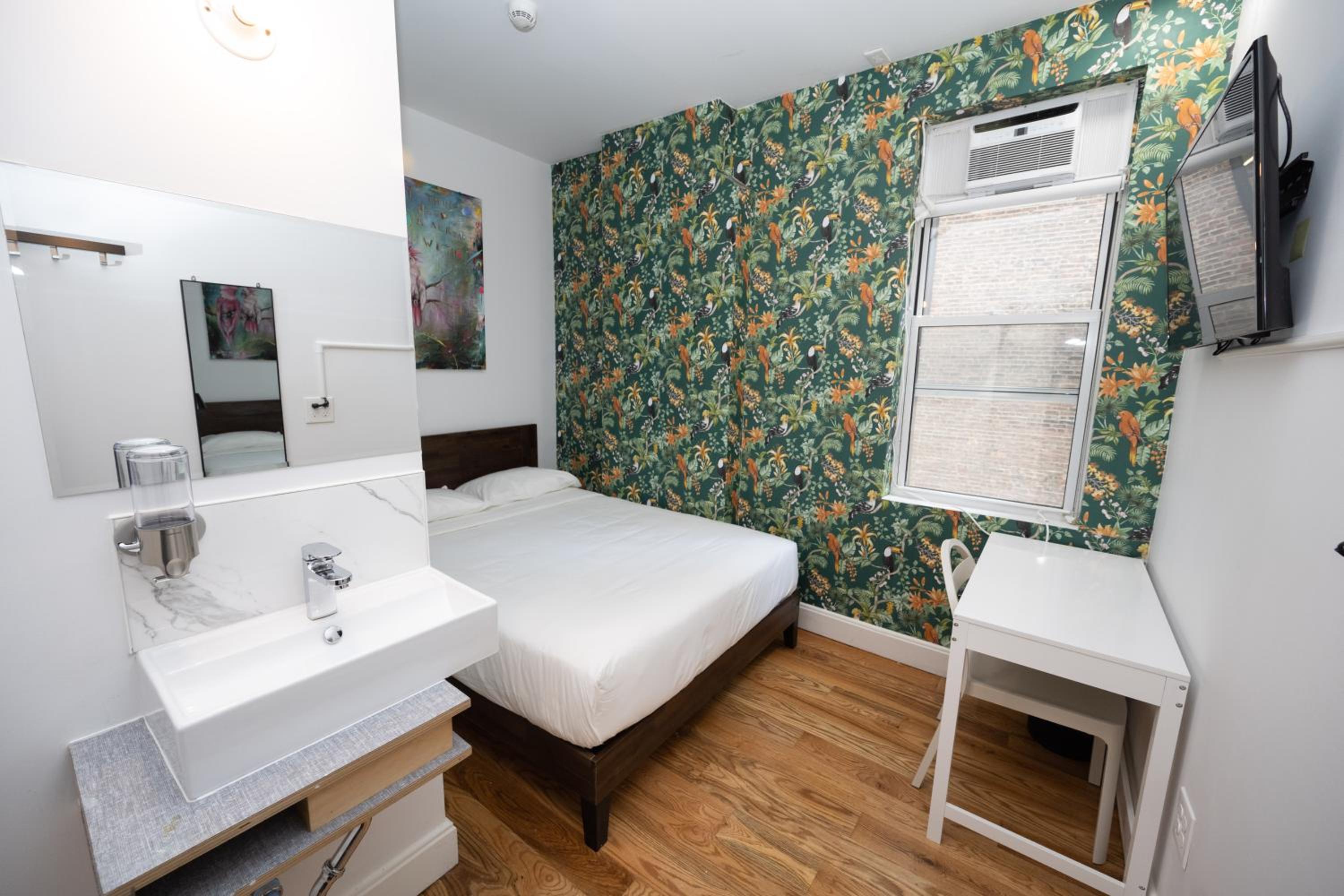 King Room with Shared Bathroom