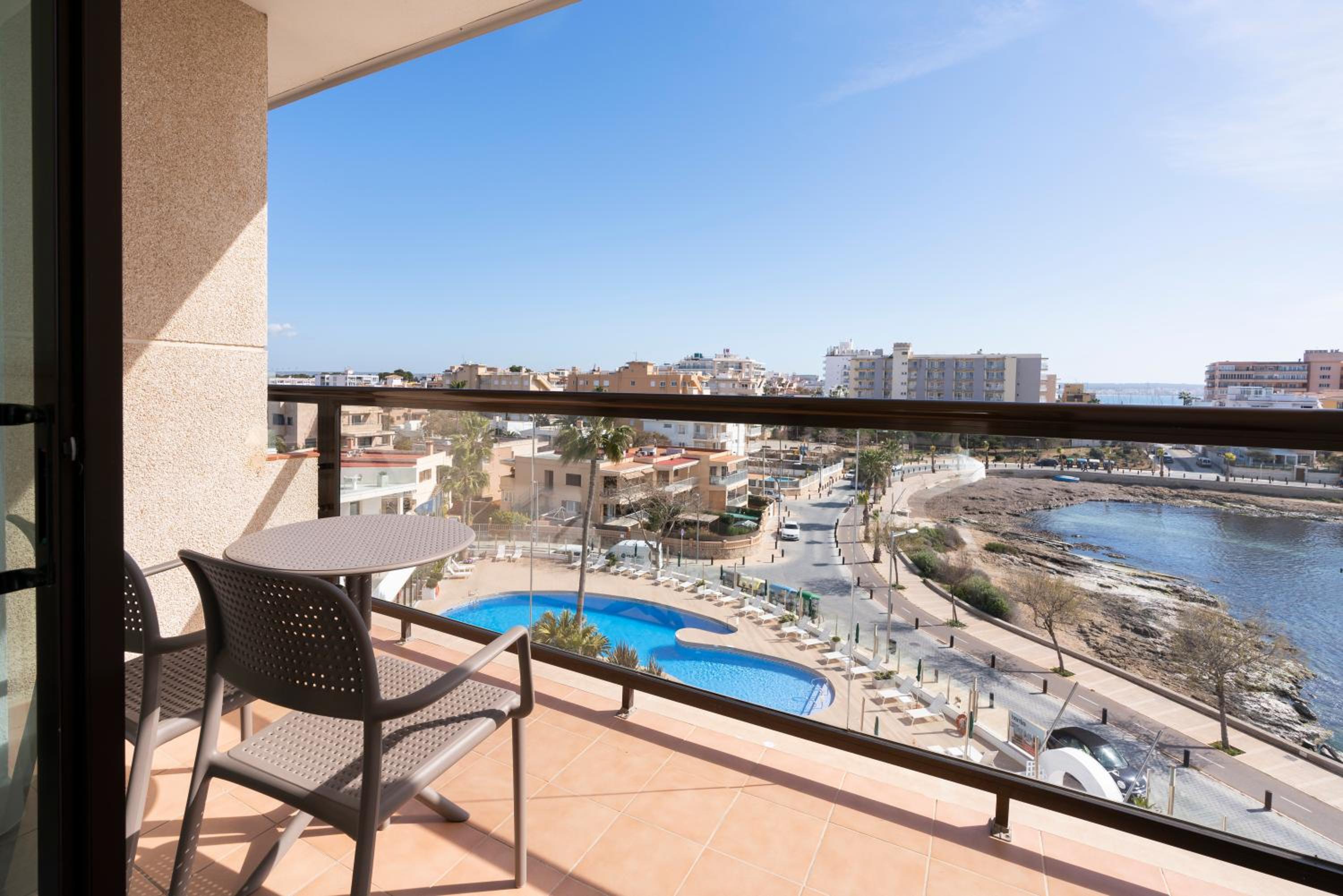 Double Pool & Sea View photo 3