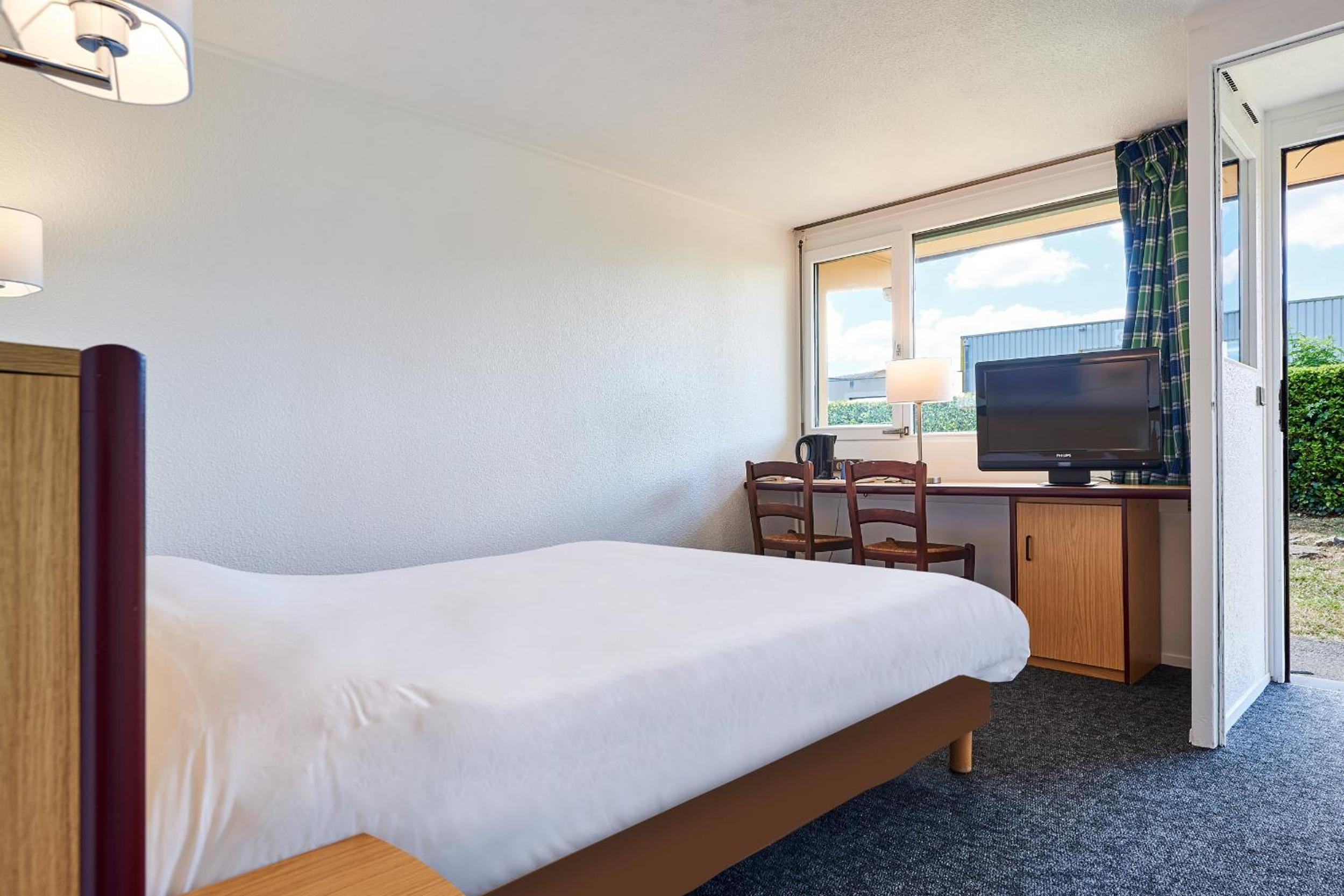 Double Room - Photo 2