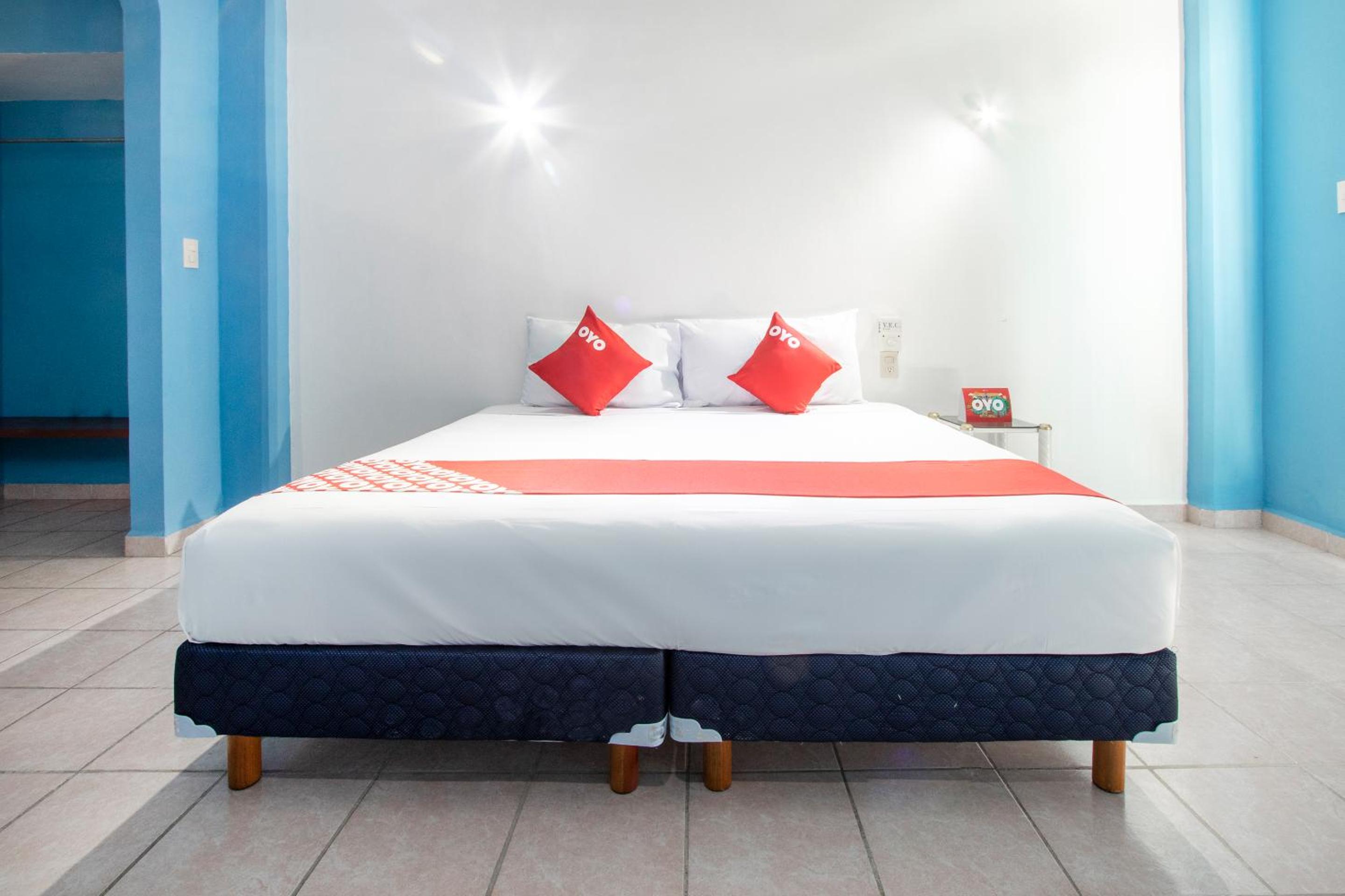 Deluxe Suite - Photo 7