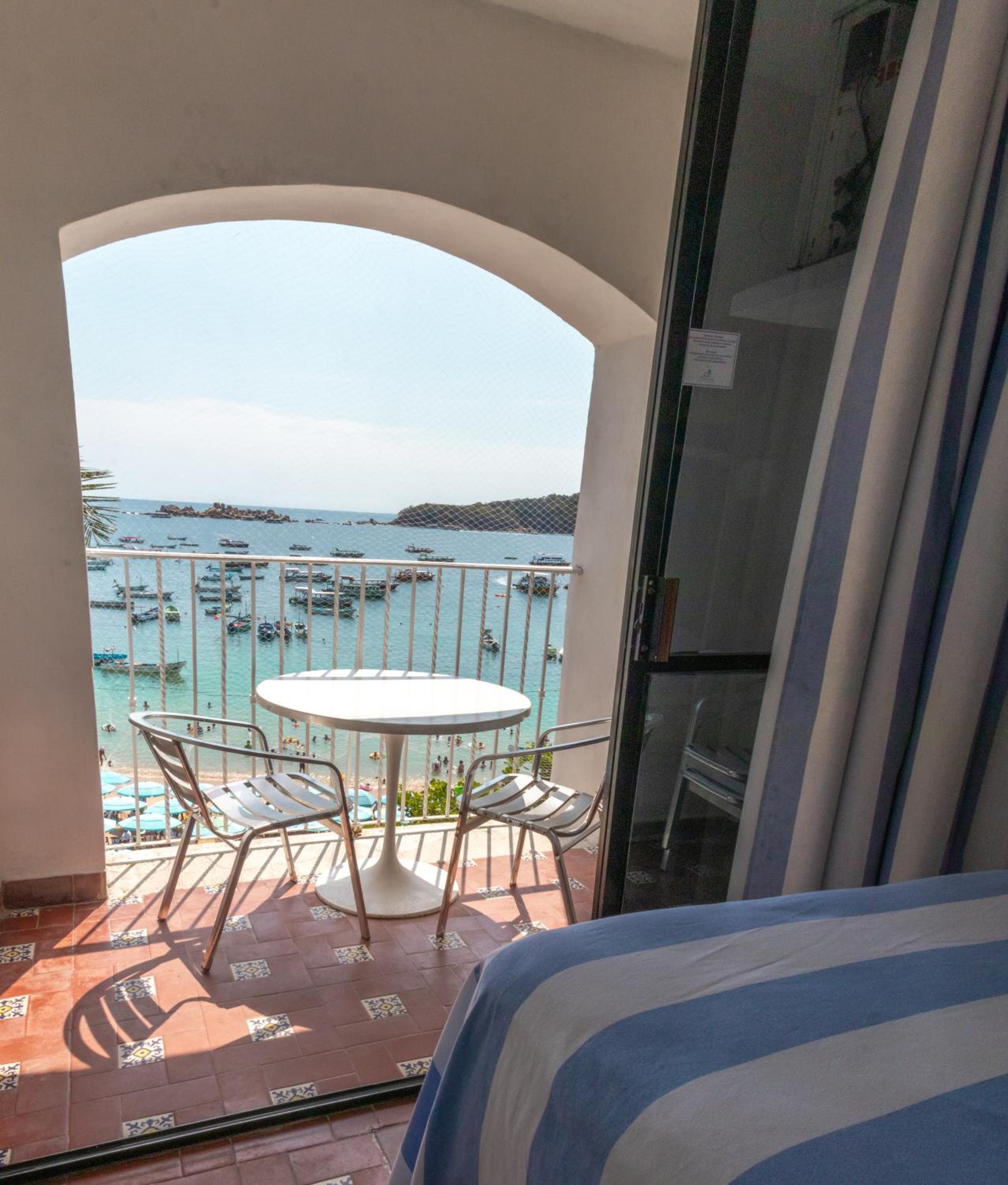 Double Room with Sea View - Photo 3