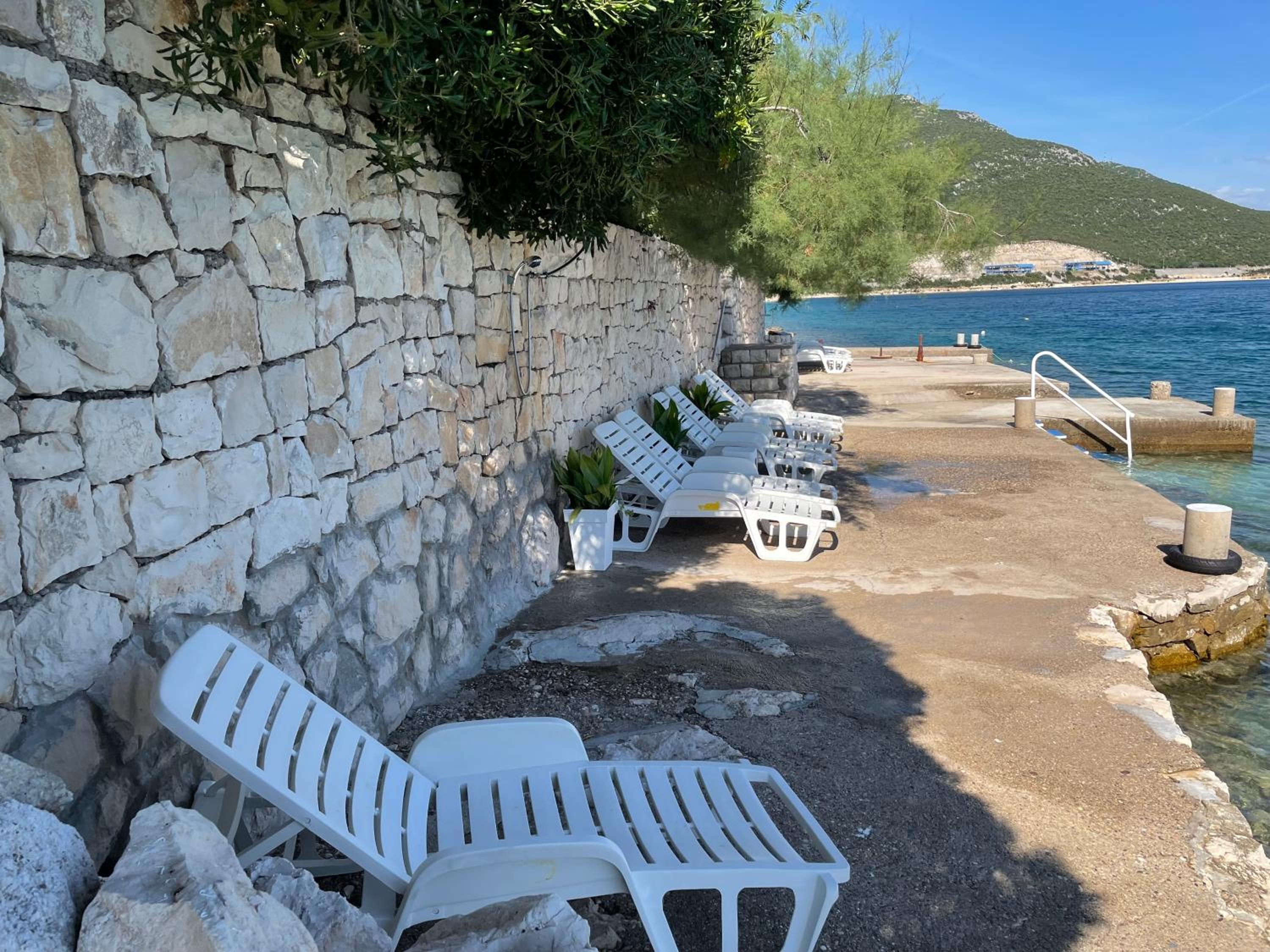 Two-Bedroom Apartment with Terrace and Sea View photo 2