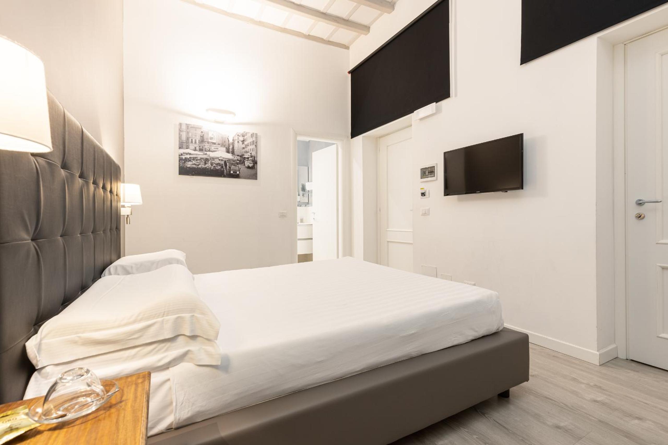 Standard Double Room- Via della Frezza photo 1