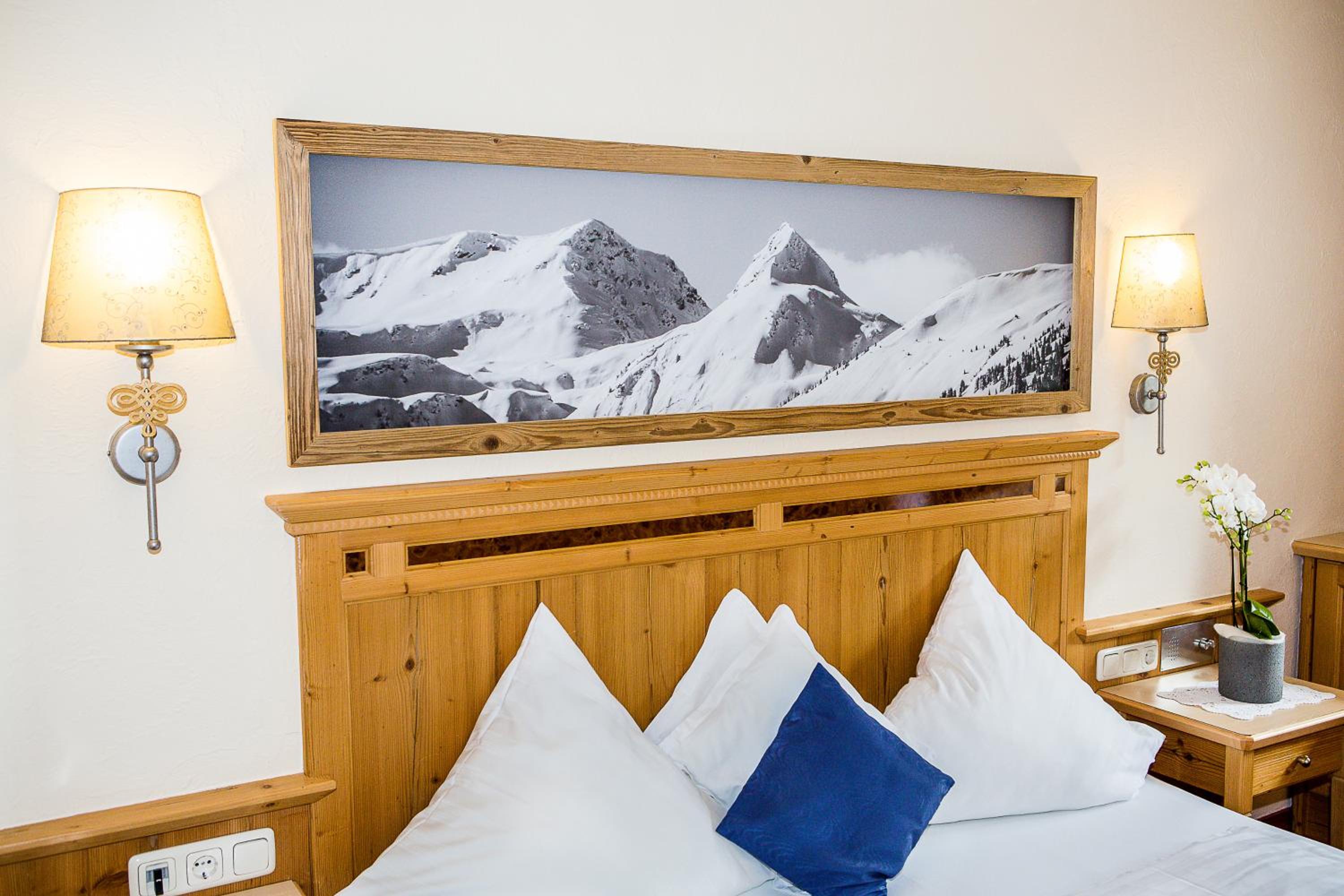Comfort Double Room with Balcony - Photo 2