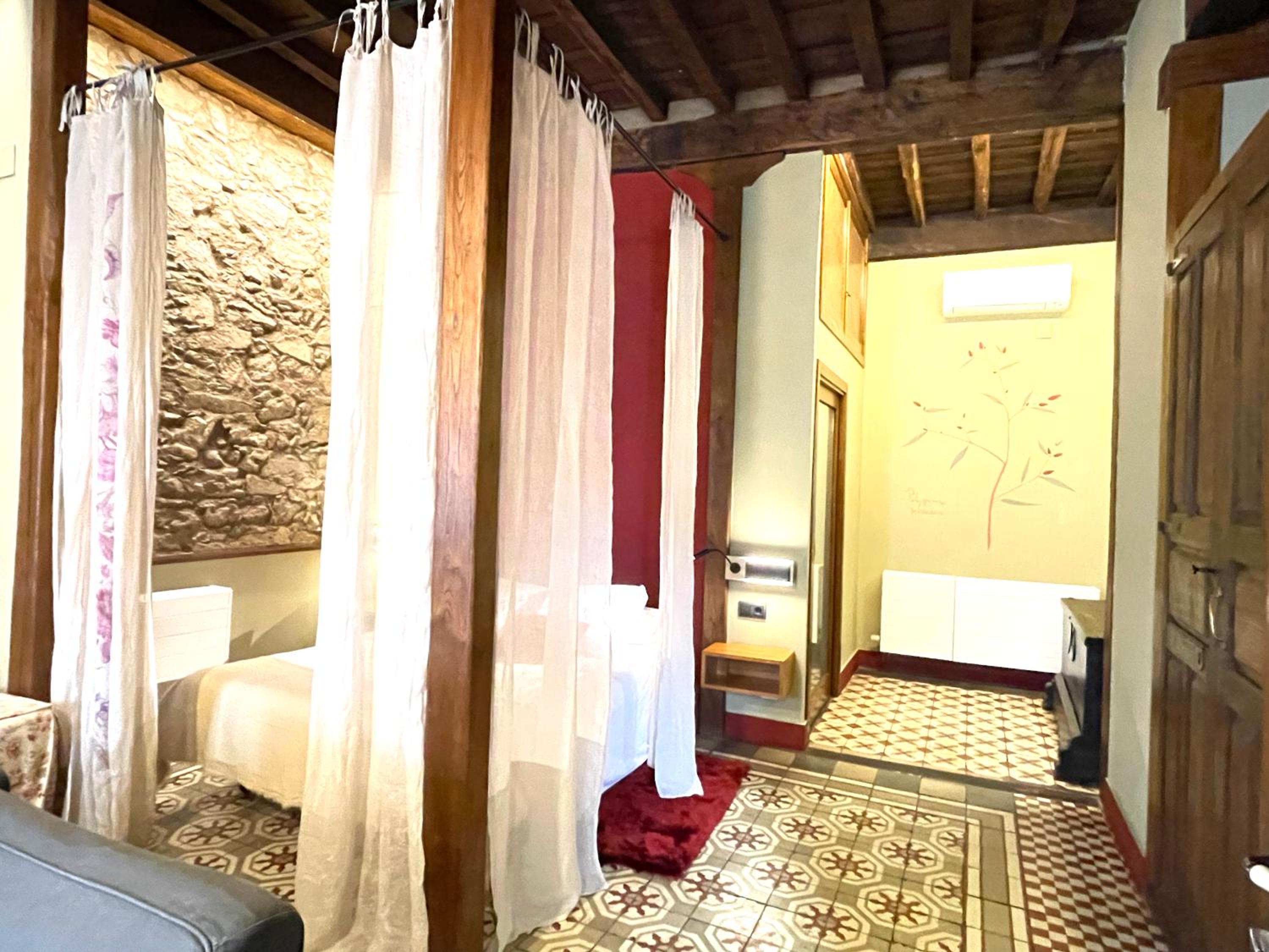 Suite (2 Adults) - Photo 4