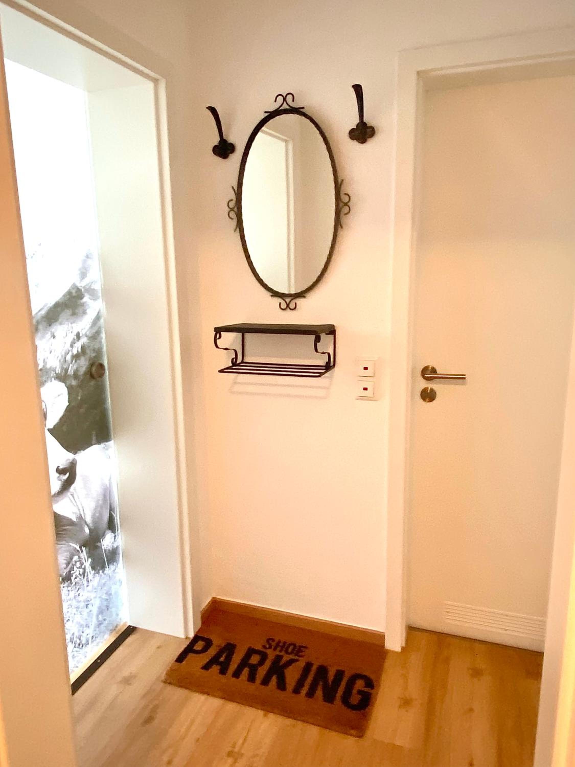 Apartment photo 2