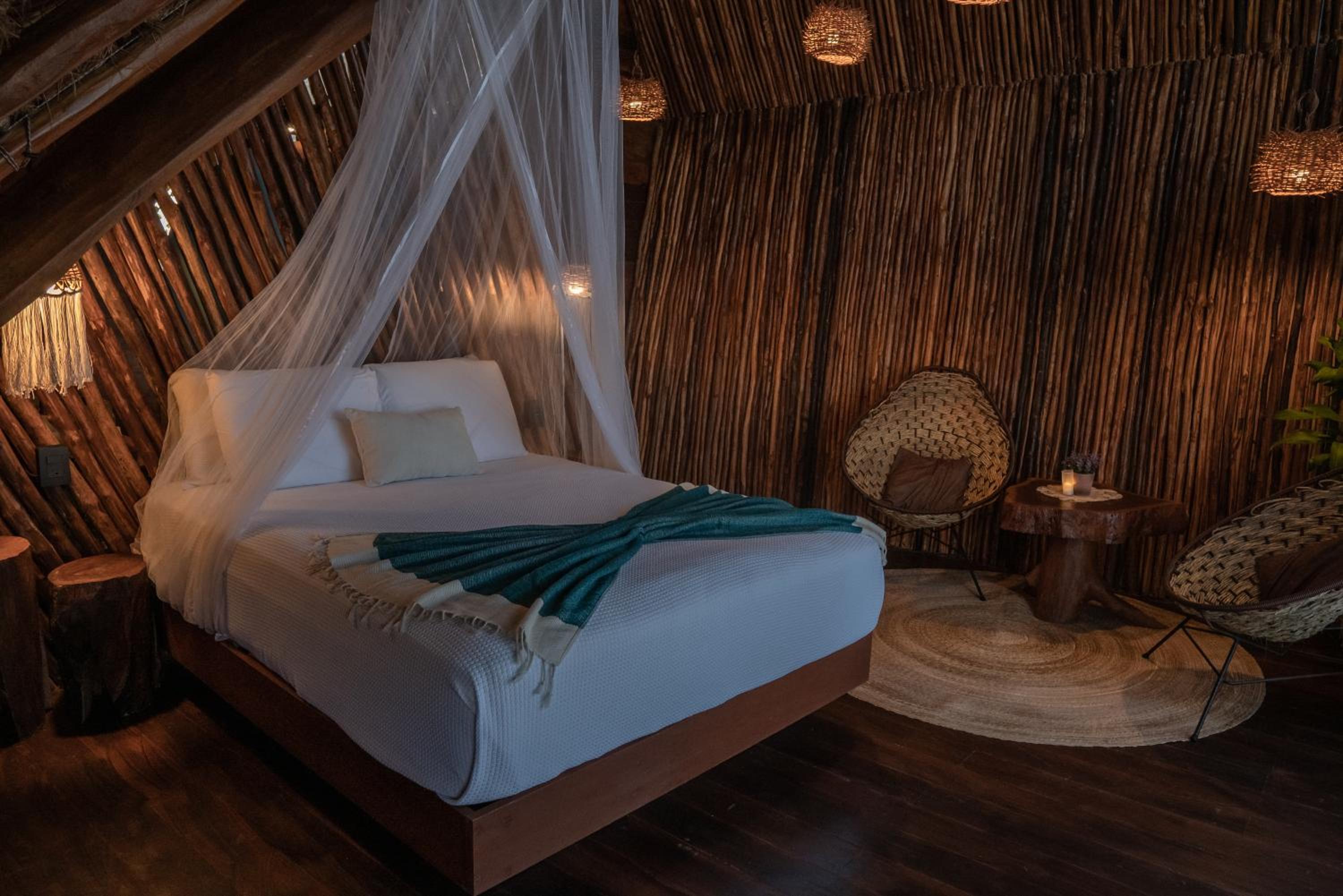 Deluxe Double Room with Balcony and Sea View - Photo 20