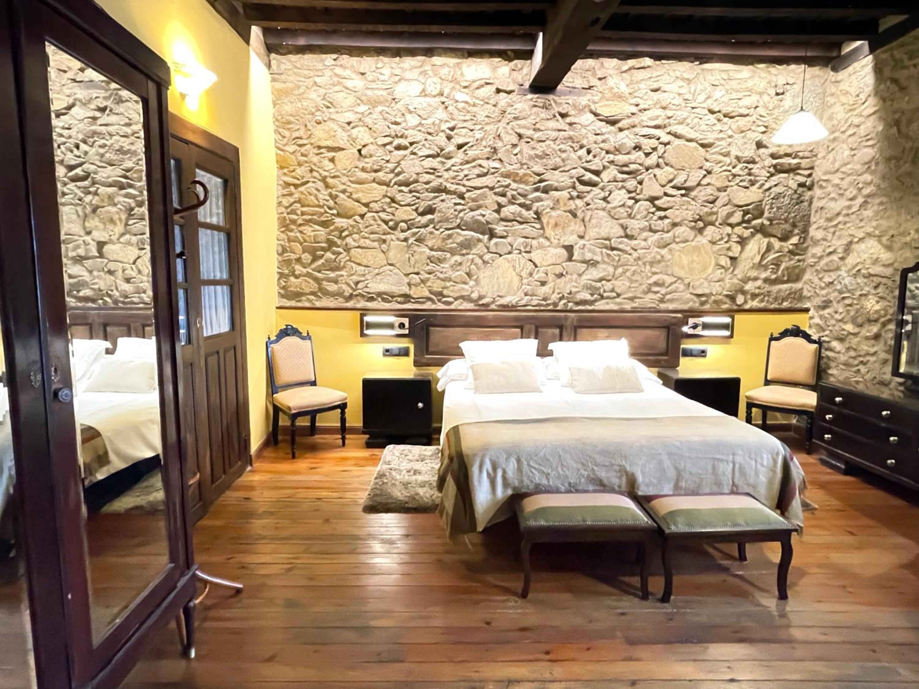 Superior Double Room with Garden View - Photo 16