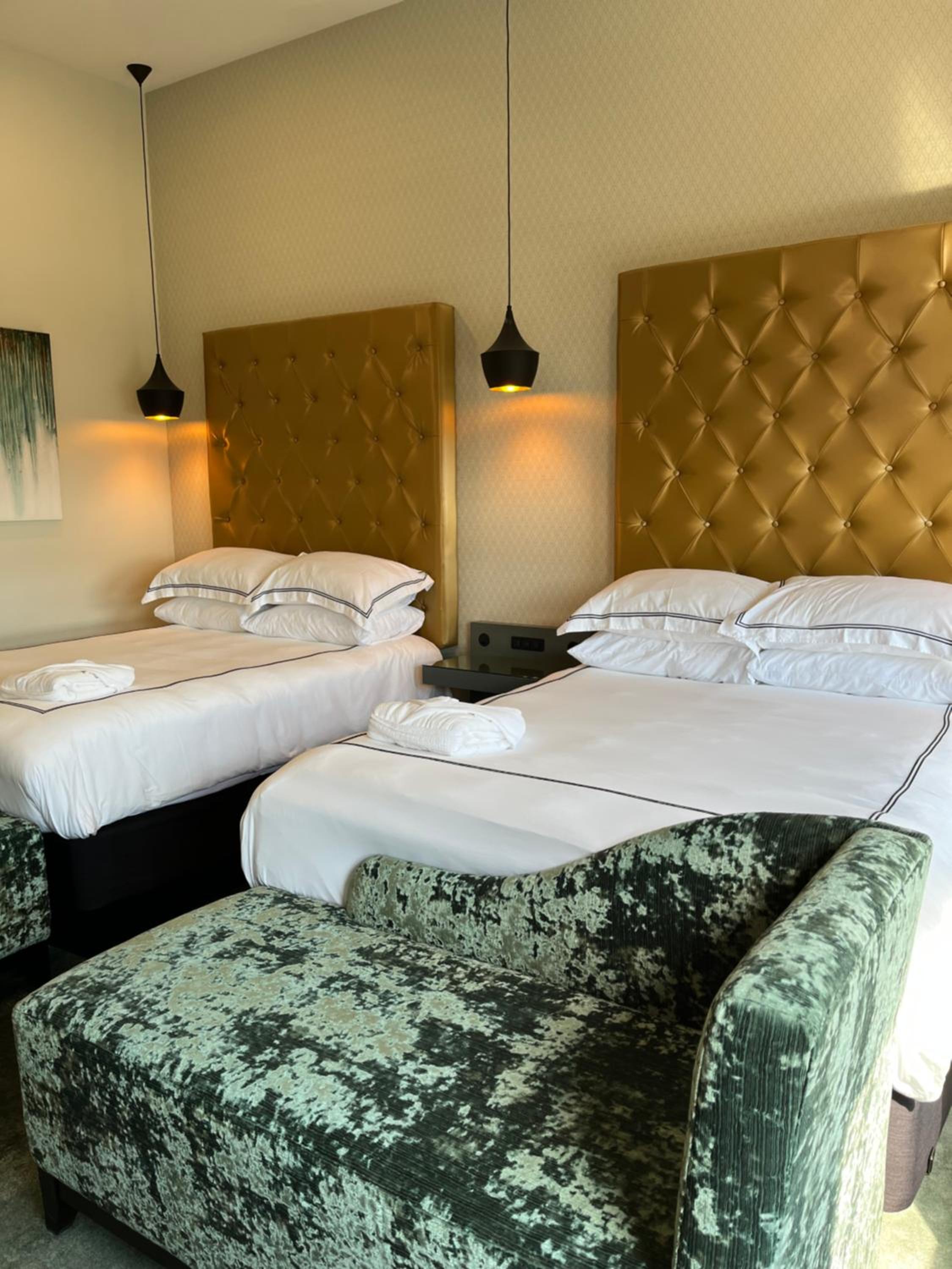 Queen Room with Two Queen Beds - Photo 3
