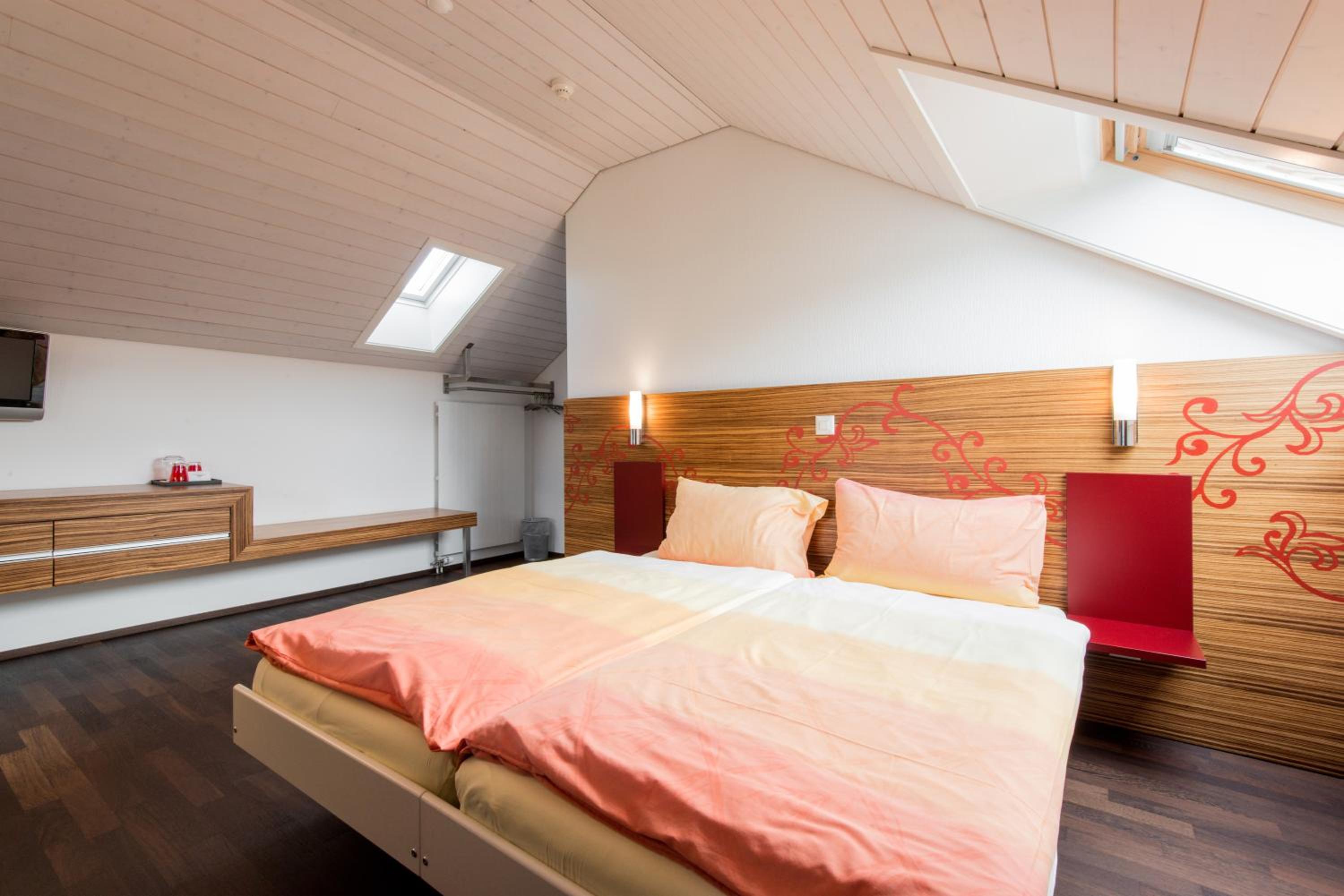 Suite - Photo 6