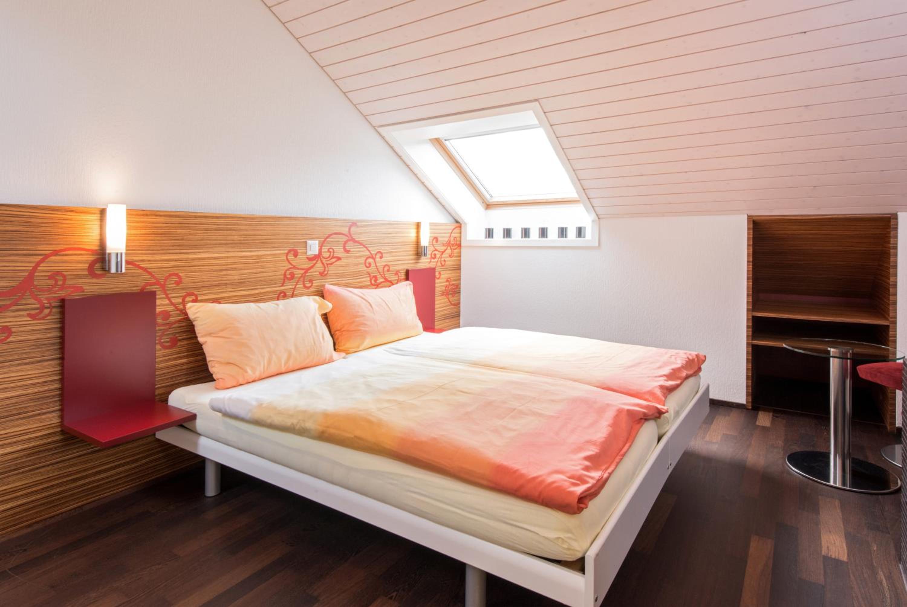 Suite - Photo 2