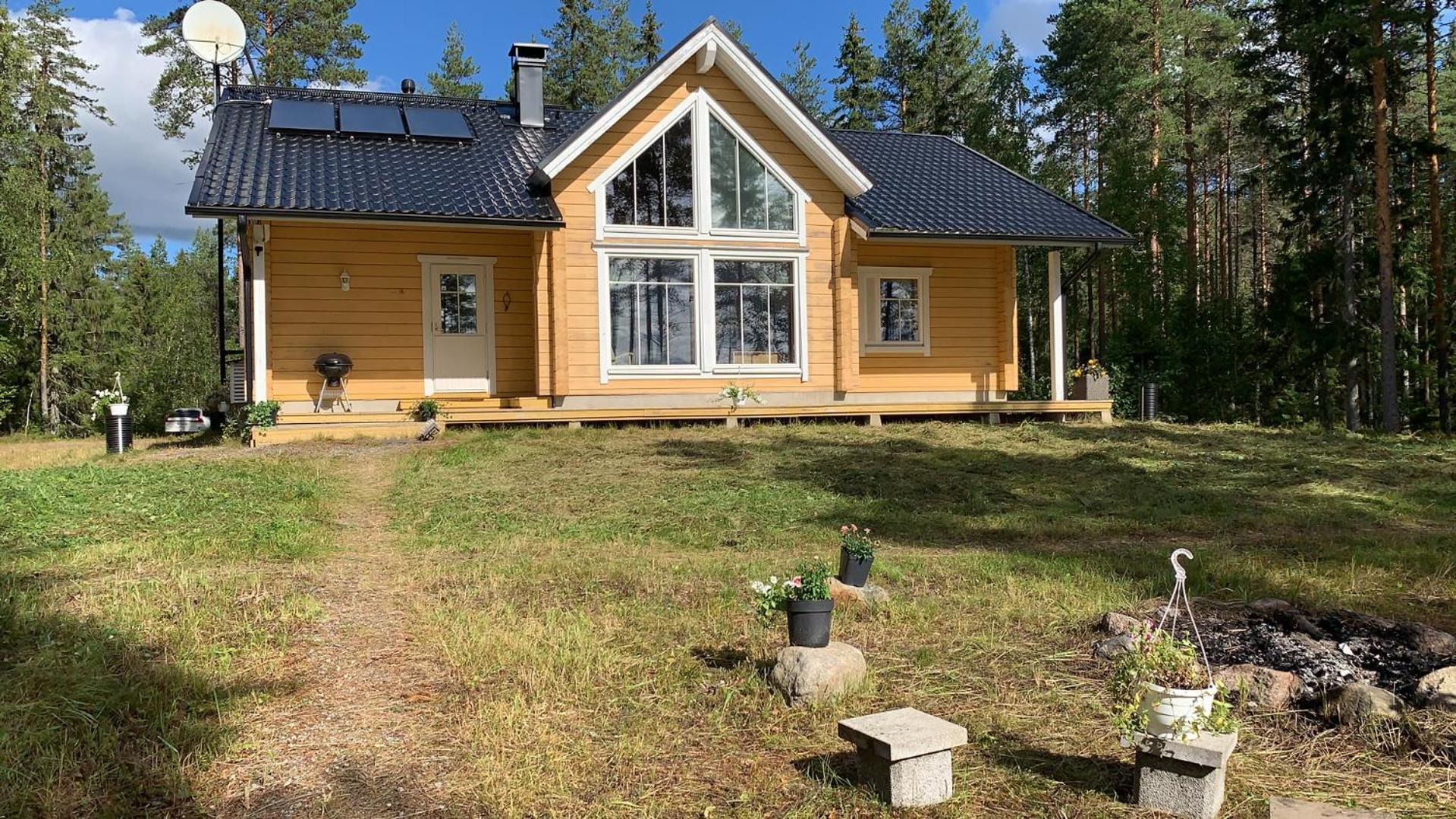 Three-Bedroom Villa - Photo 18