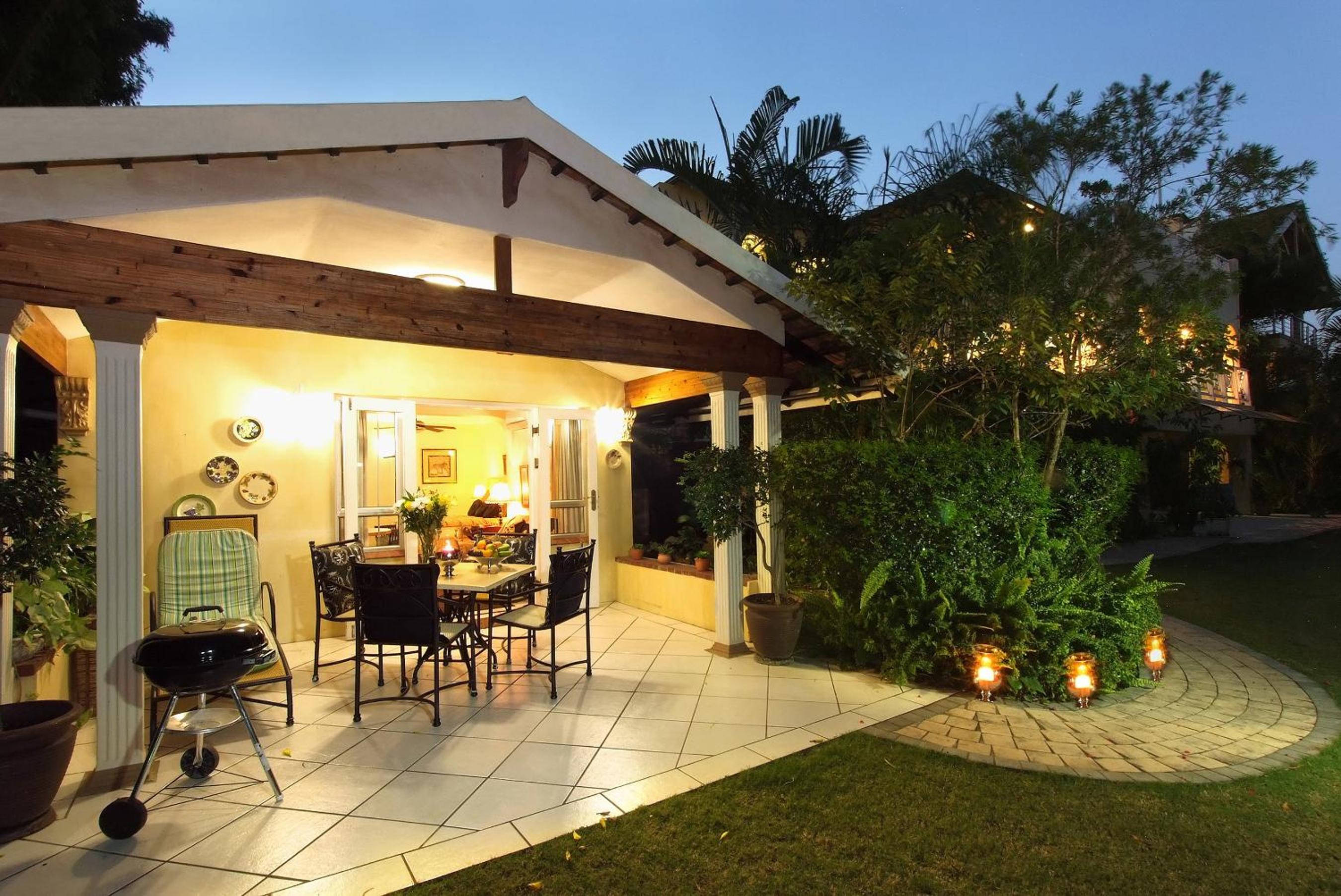 Self Catering Twin/Double Room - Photo 14