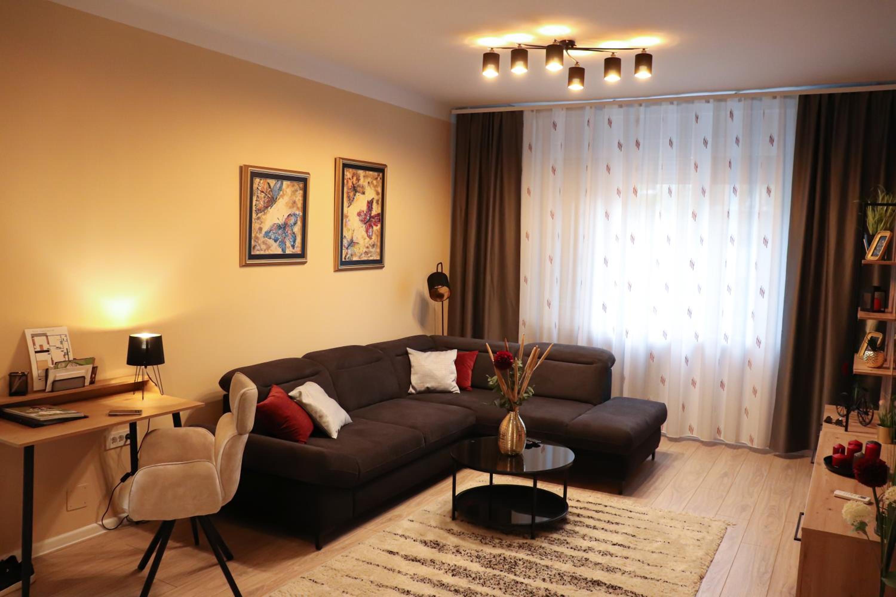 One-Bedroom Apartment - Photo 10